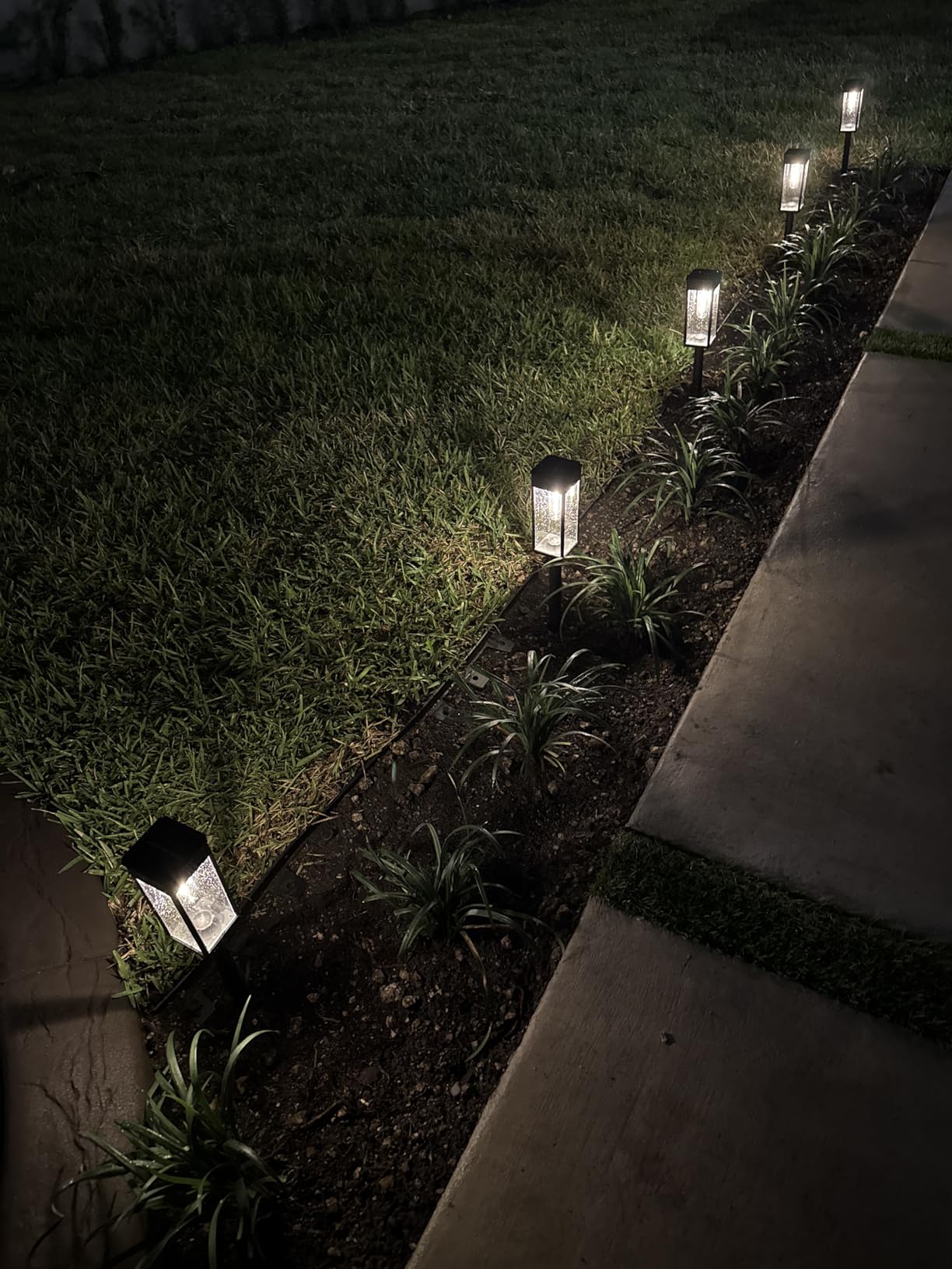 BITPOTT Bright Solar Square Pathway Lights 2700, 12 Pack, Warm White, IP65 customer photo 1