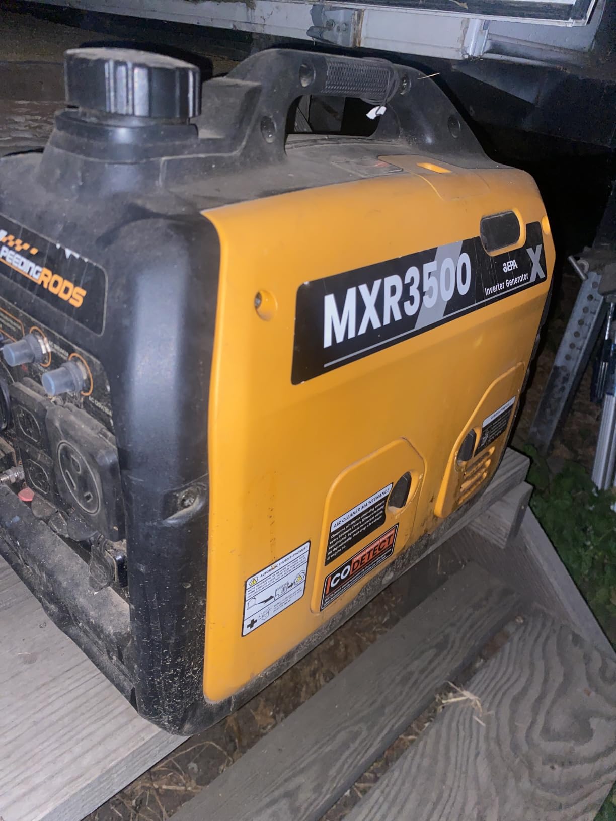 maXpeedingrods 6900 Watt Dual Fuel Inverter Generator w/CO Sensor,RV Charge customer photo 2