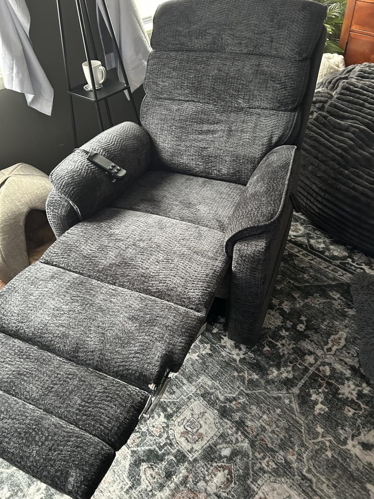 DYNOX 9398L Big & Tall Power Lift Recliner, Extended Footrest, Dark Grey customer photo 2