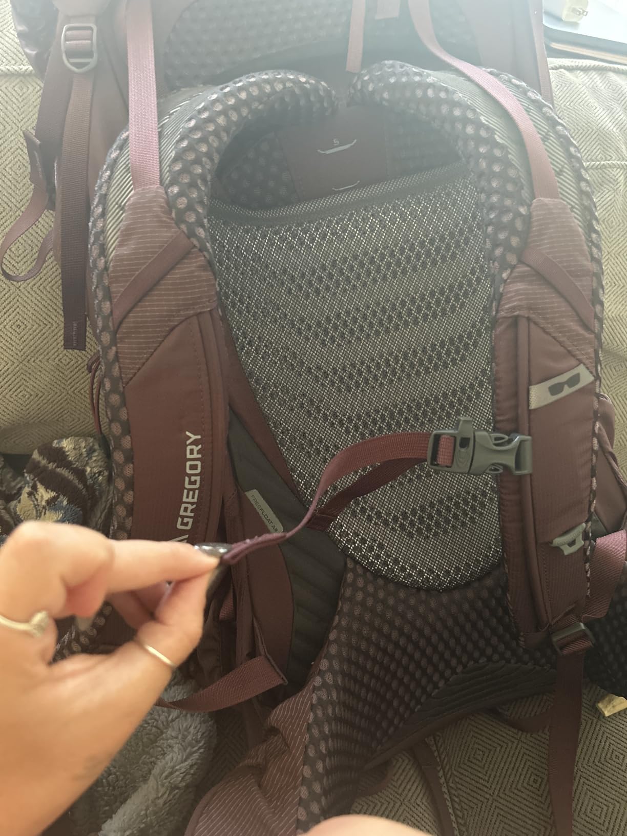 Gregory Deva 60L Women's Hiking/Backpacking Pack, Medium, Mountain Teal customer photo 2