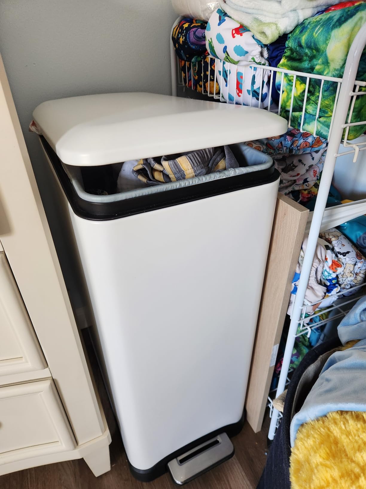 Home Zone Living 13 Gallon Kitchen Trash Can with Dual Compartments customer photo 1