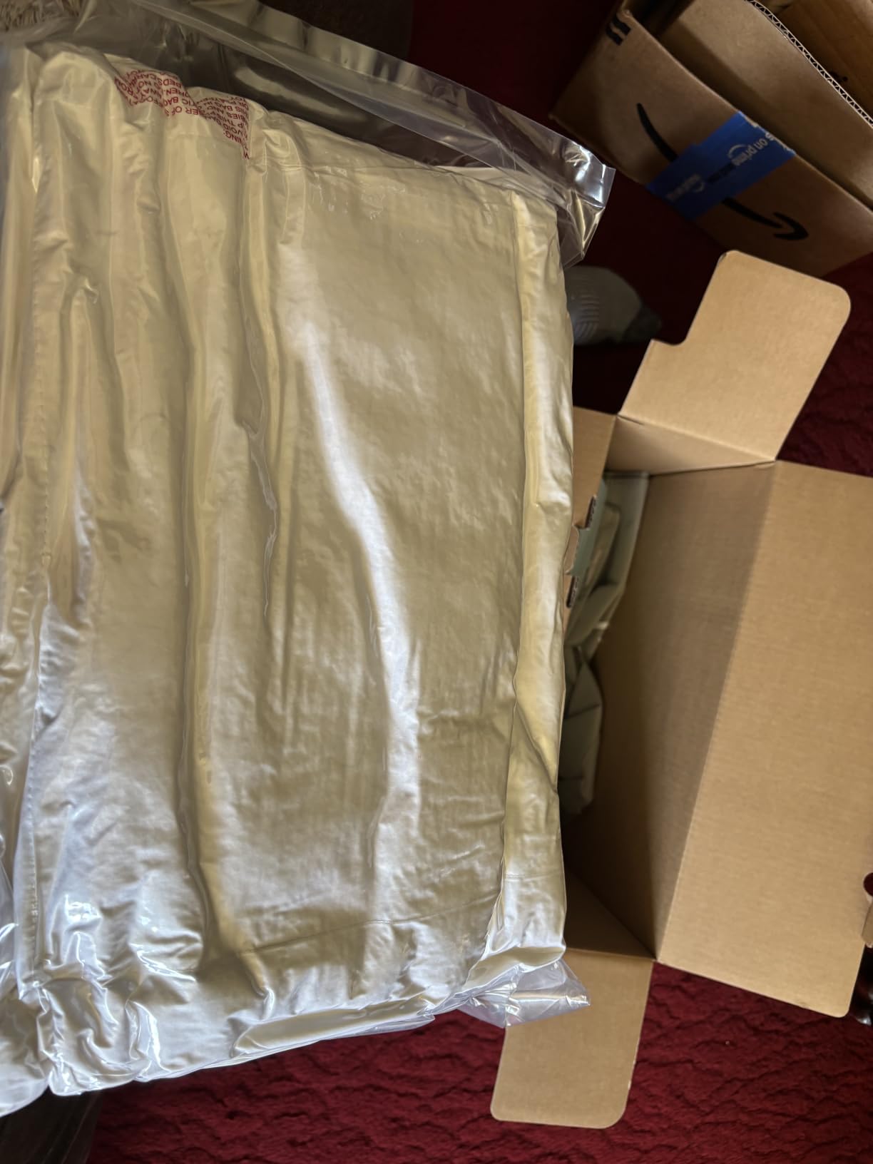 Martha Stewart Luxury White Goose Feathers Down Fiber Comforter Queen Size | Hotel Collection 100% Cotton Cover Comforter, All Season Medium Warmth, Breathable, Hypoallergenic, 90 x 90 Inch customer photo 2