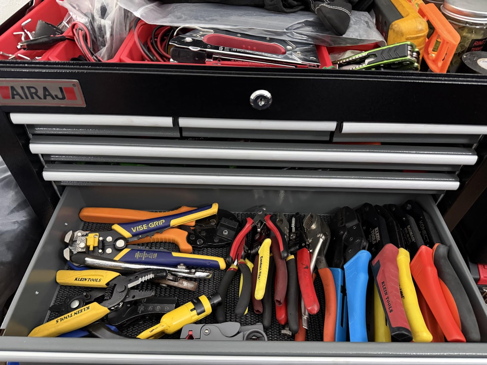 8-Drawer Tool Chest with Wheels, 42'' Rolling Tool Chest Heavy Duty,Black customer photo 2