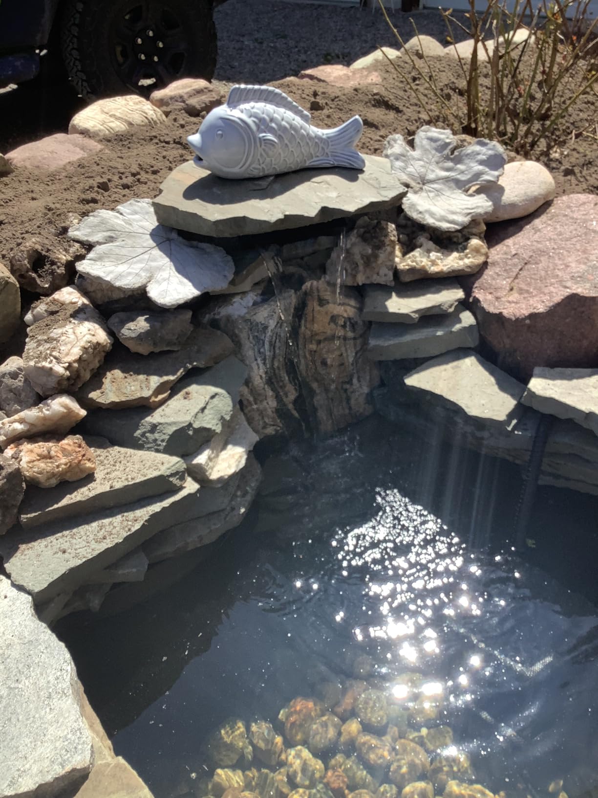 Pond Waterfall Spillway Kit, Pond Waterfall Filter with 980GPH Quiet Pond Pump & Filter Cage, 13 Ft Corrugated Tubing, Filter Media for Outdoor Ponds up to 3,000 Gallons customer photo 1