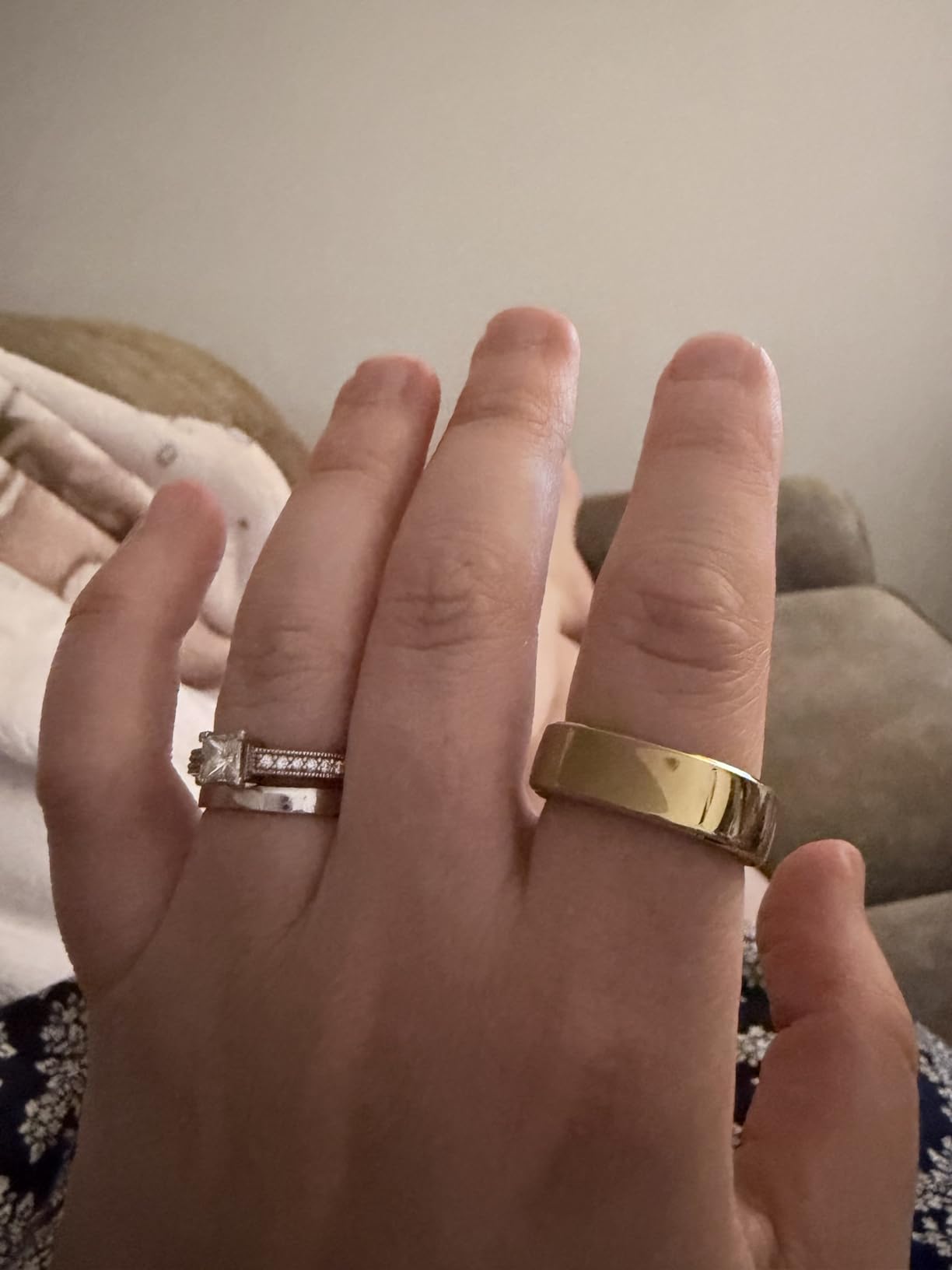 RingConn Gen 3 Smart Ring - Vascular Trends(Size 10, Future Silver) customer photo 2