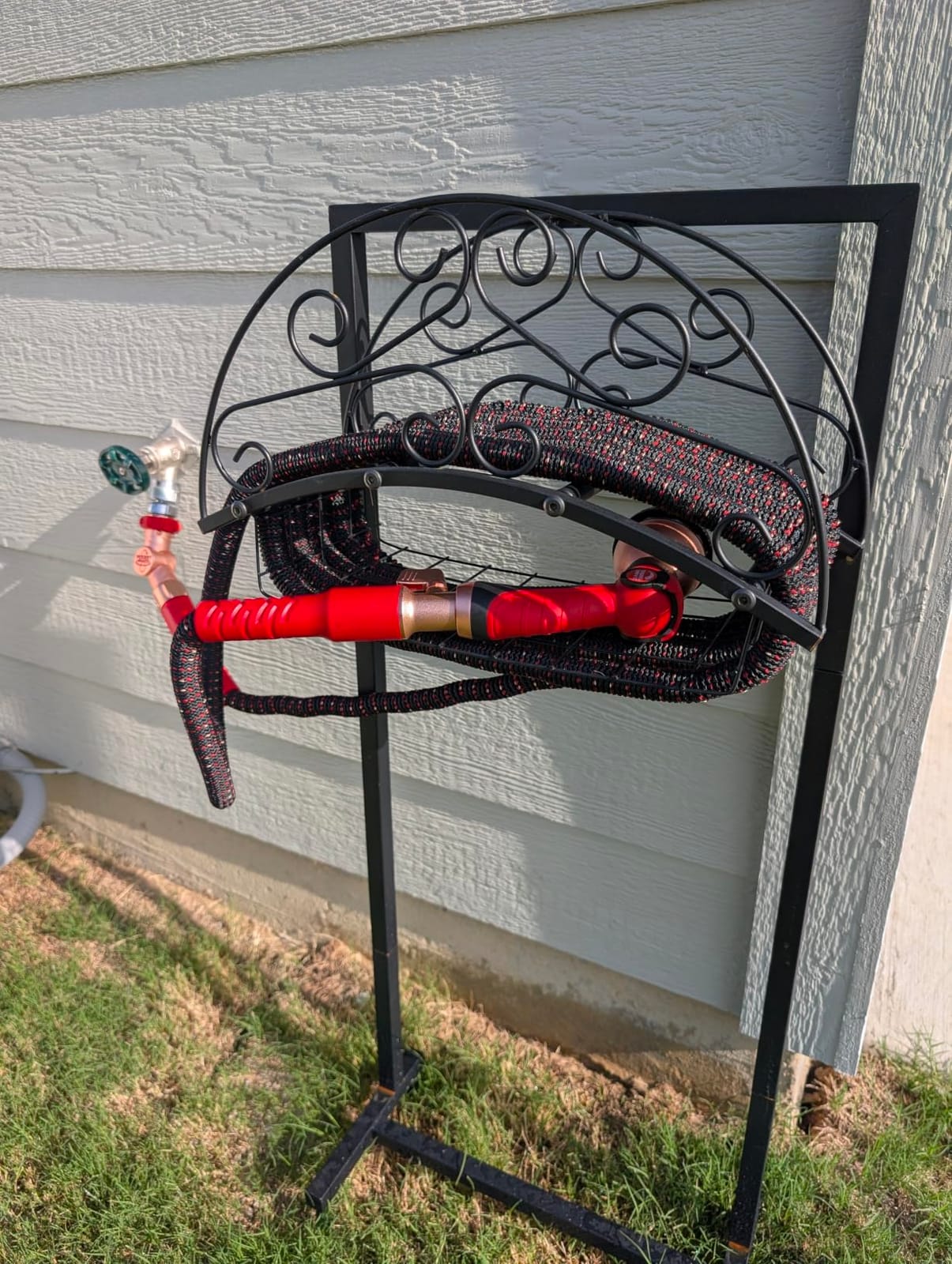Pocket Hose Ballistic 100 FT Expandable Garden Hose, No-Kink, As Seen on TV | Anti-burst sleeve reinforced with bulletproof fiber, 360° swiveling pocket pivot connector, lightweight compact design customer photo 2
