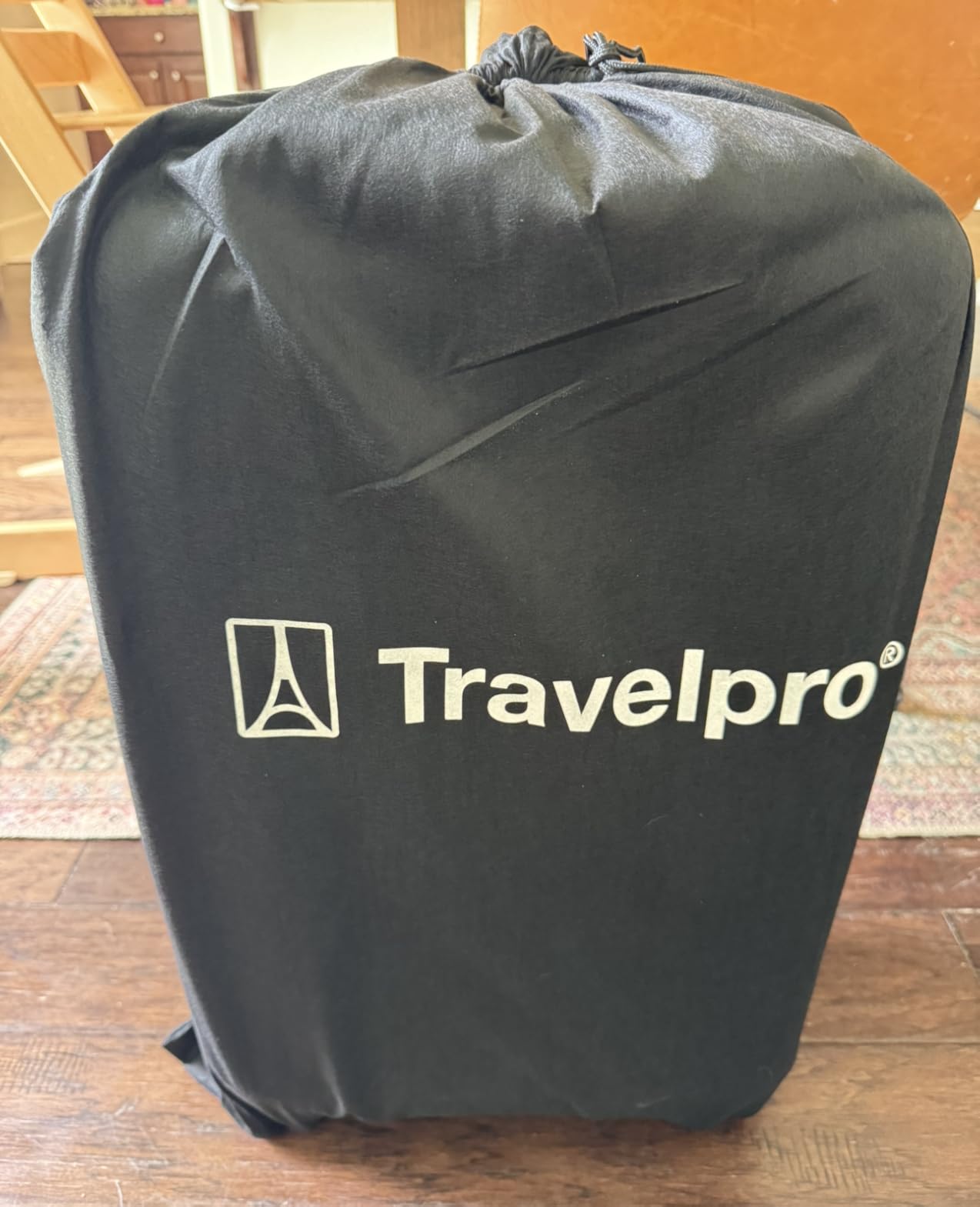 Travelpro Platinum Elite Hardside Carry-On Luggage Spinner, Black, 21-Inch customer photo 2