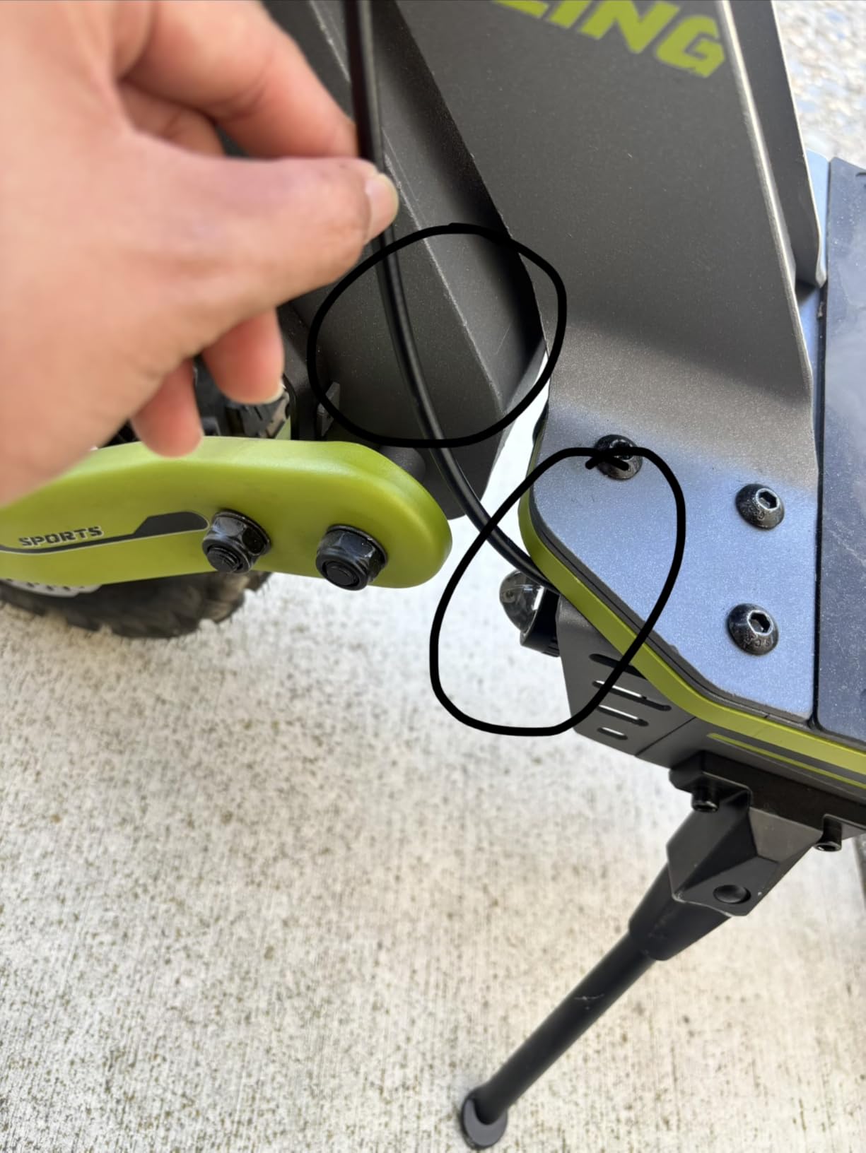 1500W Adults Electric Scooter, 34mph Electric Scooter, 52V/20ah Battery Scooter with 43 Mile Long Range, NFC Smart Unlock & Dual Disc Brakes, 11” Anti-Slip Off Road Electric Scooters customer photo 1