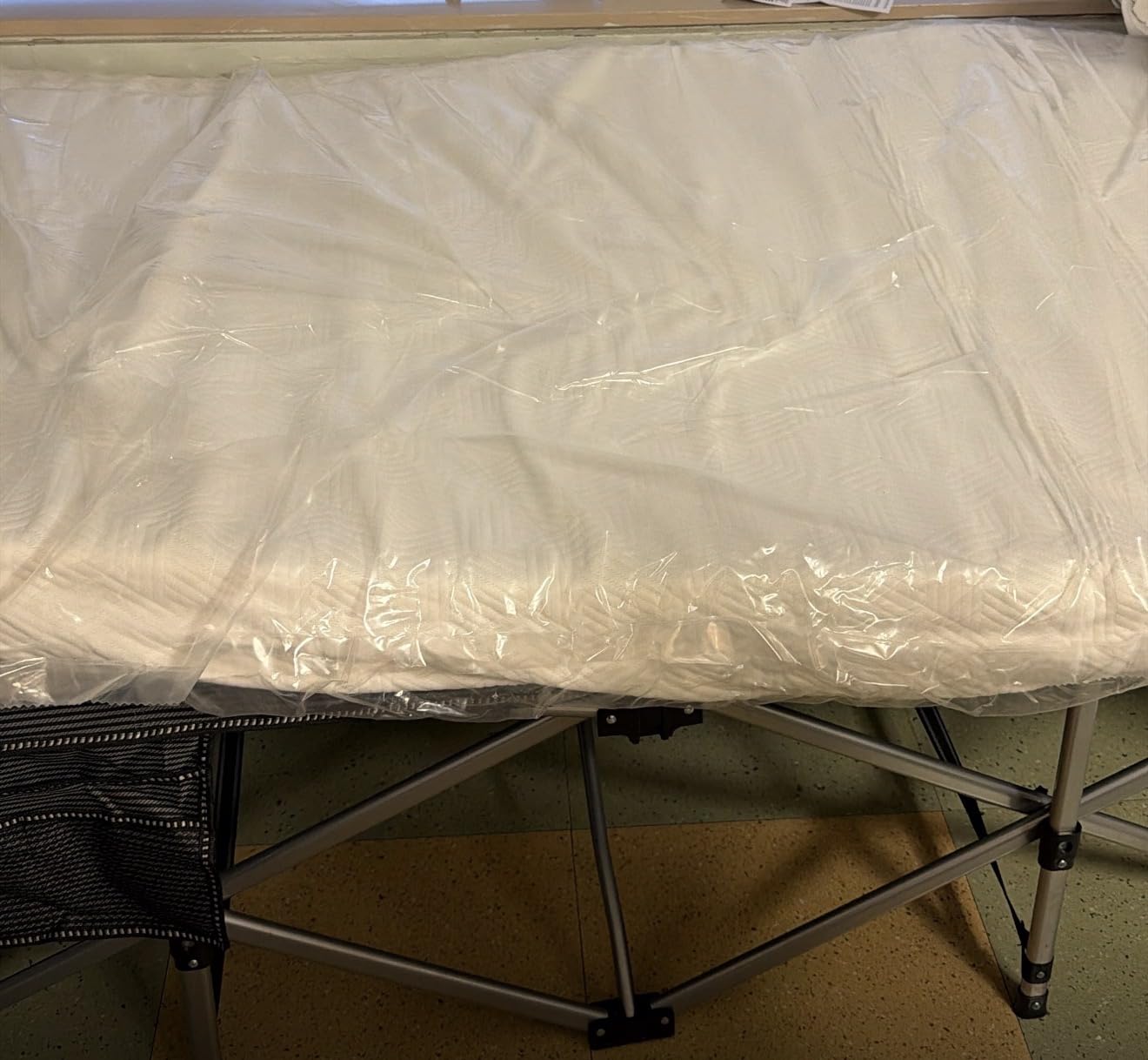 ABORON Oversized Camping Cot for Adults, 900 lbs Heavy Duty Folding Camping Bed with Mattress Pad, 78 x 32 in XXL Outdoor Cot, 1200D Oxford Portable Sleeping Cot with Carry Bag for Camping customer photo 2
