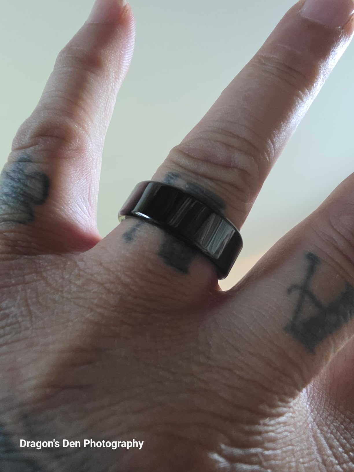 Smart Ring for Women Men, Fitness Tracker Ring with Free App No Subscription Fee, 7 Days Battery Life, Sleep Monitor, Heart Rate & Step Tracker, IP68 Waterproof, Android/iOS Compatible(Black,11) customer photo 1
