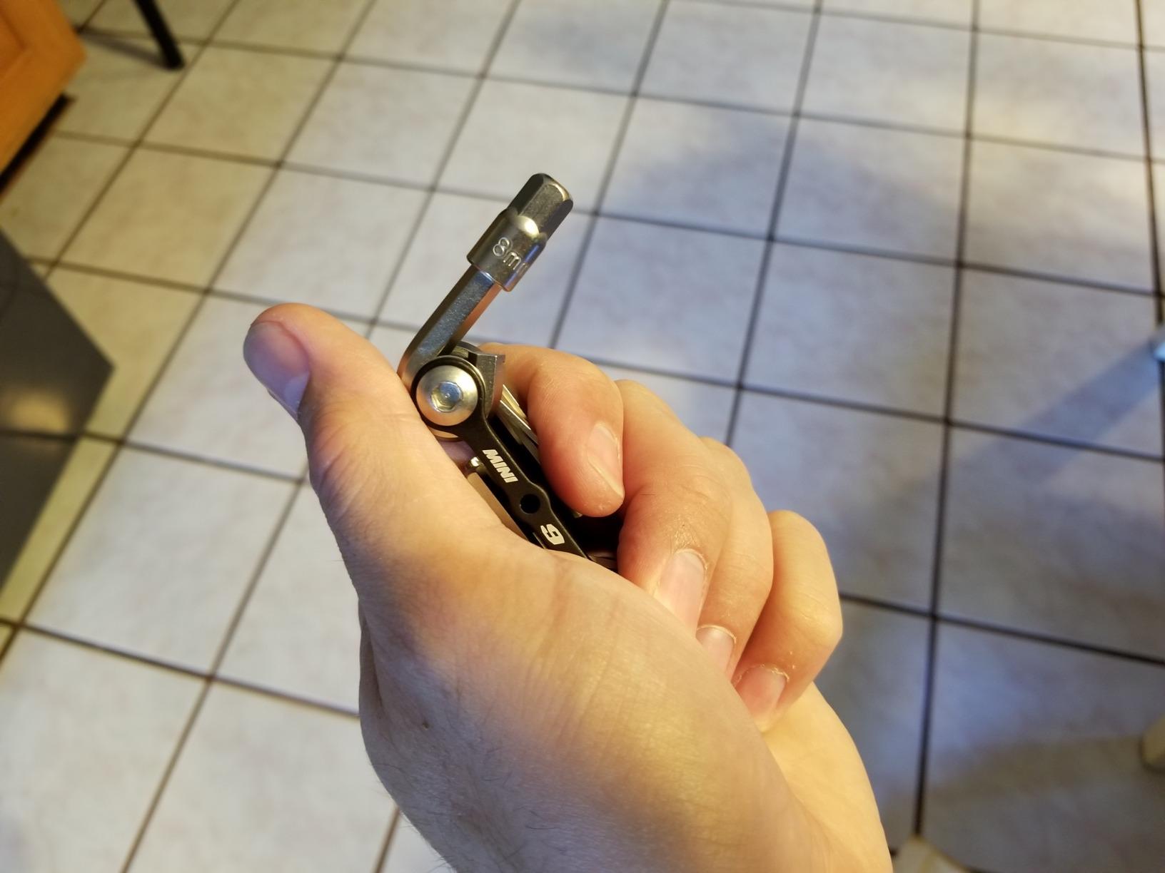 Topeak The Mini 9-Function Bicycle Tool - TT2409 , Black/Silver, L x W x H ﻿﻿﻿﻿6.6 x 3.1 x 2cm / 2.6” x 1.2” x 0.8” customer photo 1