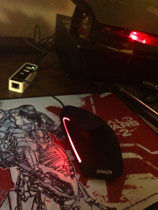 Anker USB Wired Vertical Mouse, Ergonomic Mouse for Computer and Laptops customer photo 2