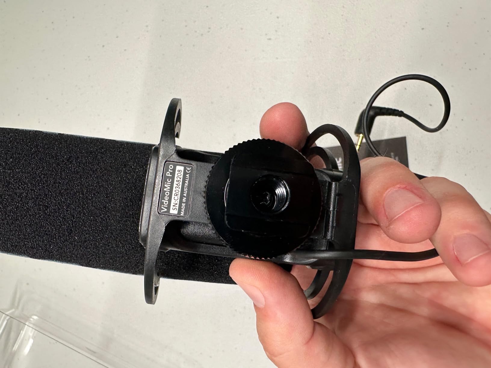 Rode VideoMic Pro R Camera-Mount Shotgun Microphone,Black customer photo 2