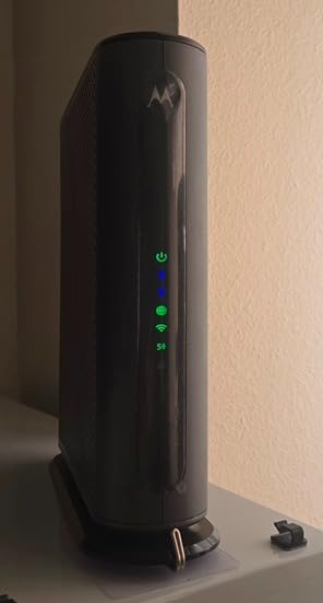 Motorola MG7550 2-in-1 Cable Modem with Built-in WiFi Router and Power Boost | Approved by Comcast Xfinity, Cox, Charter Spectrum| AC1900 WiFi Router | 16x4 DOCSIS 3.0 customer photo 2