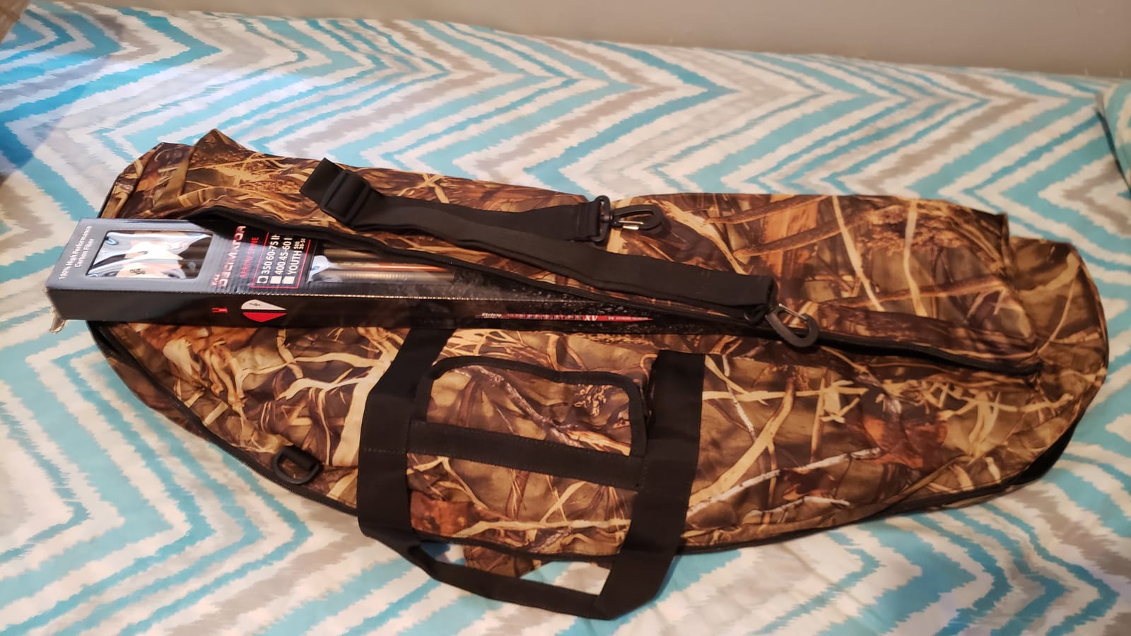 Compound Bow Case Soft Bow Padded Case Light-Weight Bow Carry Bag with Arrow Pocket customer photo 1