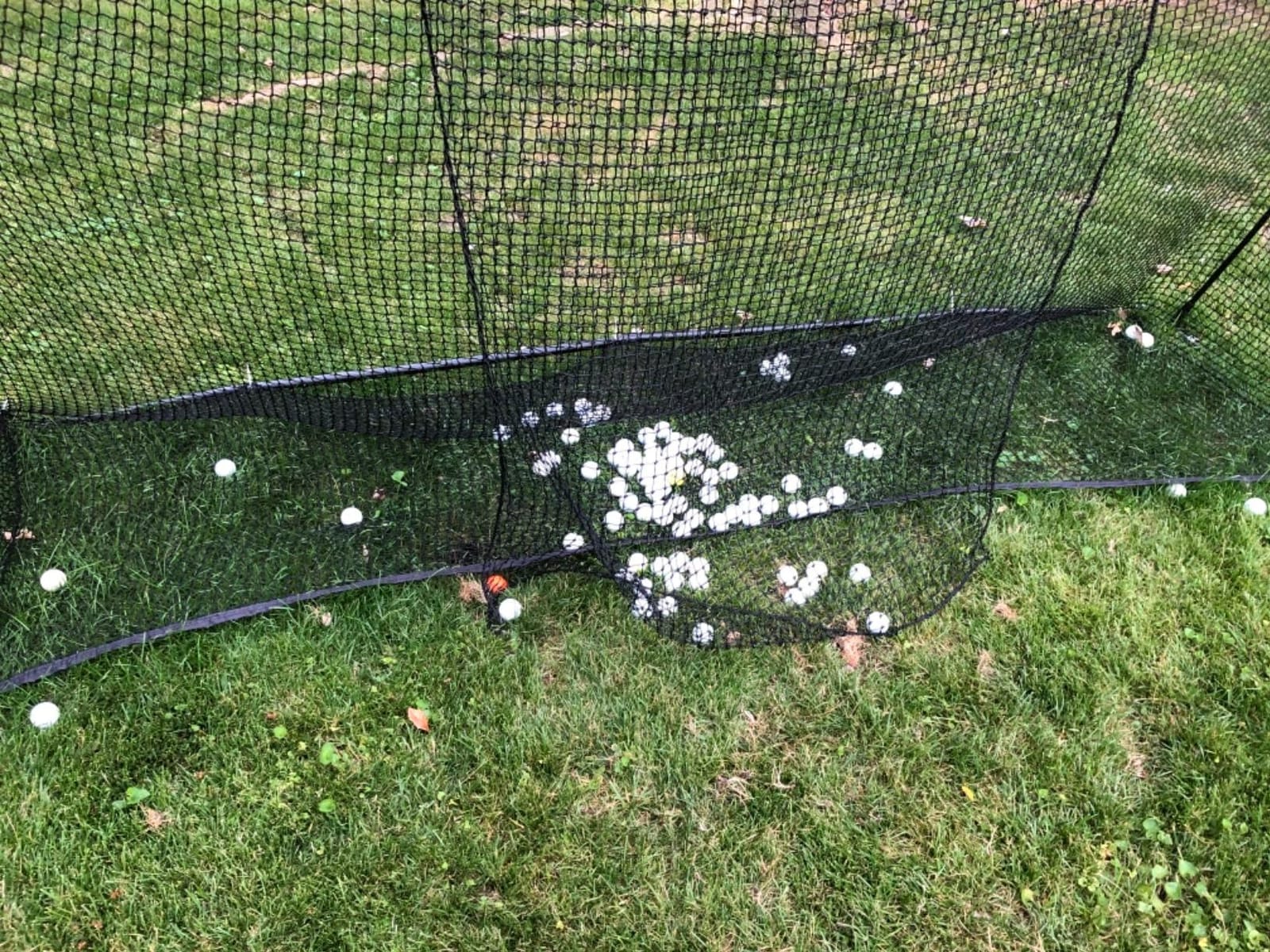 Amazon Basics Portable Golf Net, Practice Hitting Net for Indoor/Outdoor, Quick Setup, Black customer photo 1