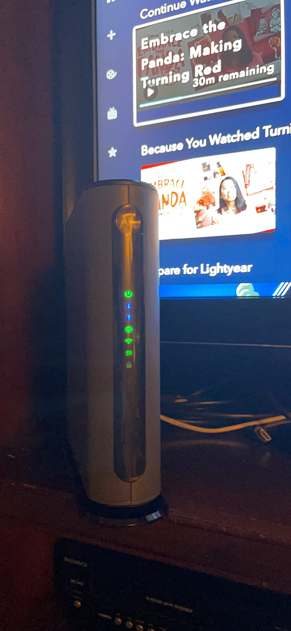 Motorola MG7700 Modem WiFi Router Combo with Power Boost | Approved by Comcast Xfinity, Cox and Spectrum | for Cable Plans Up to 800 Mbps | DOCSIS 3.0 + Gigabit Router customer photo 2