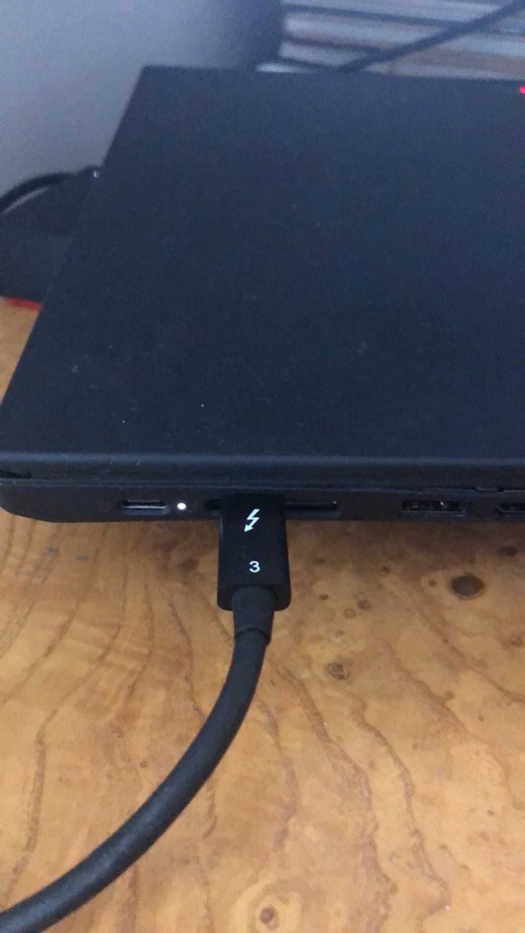 Lenovo USA ThinkPad Thunderbolt 3 Dock Gen 2 135W (40AN0135US) Dual UHD 4K Display Capability, 2 HDMI, 2 DP, USB-C, USB 3.1, Black customer photo 1