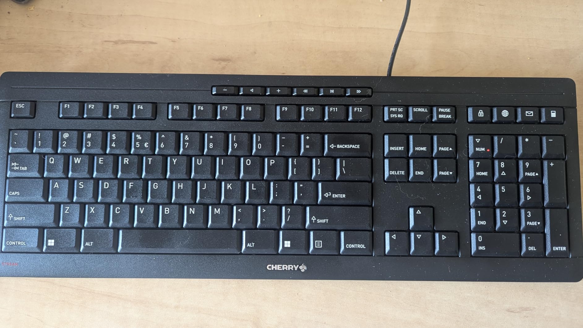 Cherry Stream Keyboard | Wired Slim Whisper Quiet | Silent Keys | Black customer photo 2