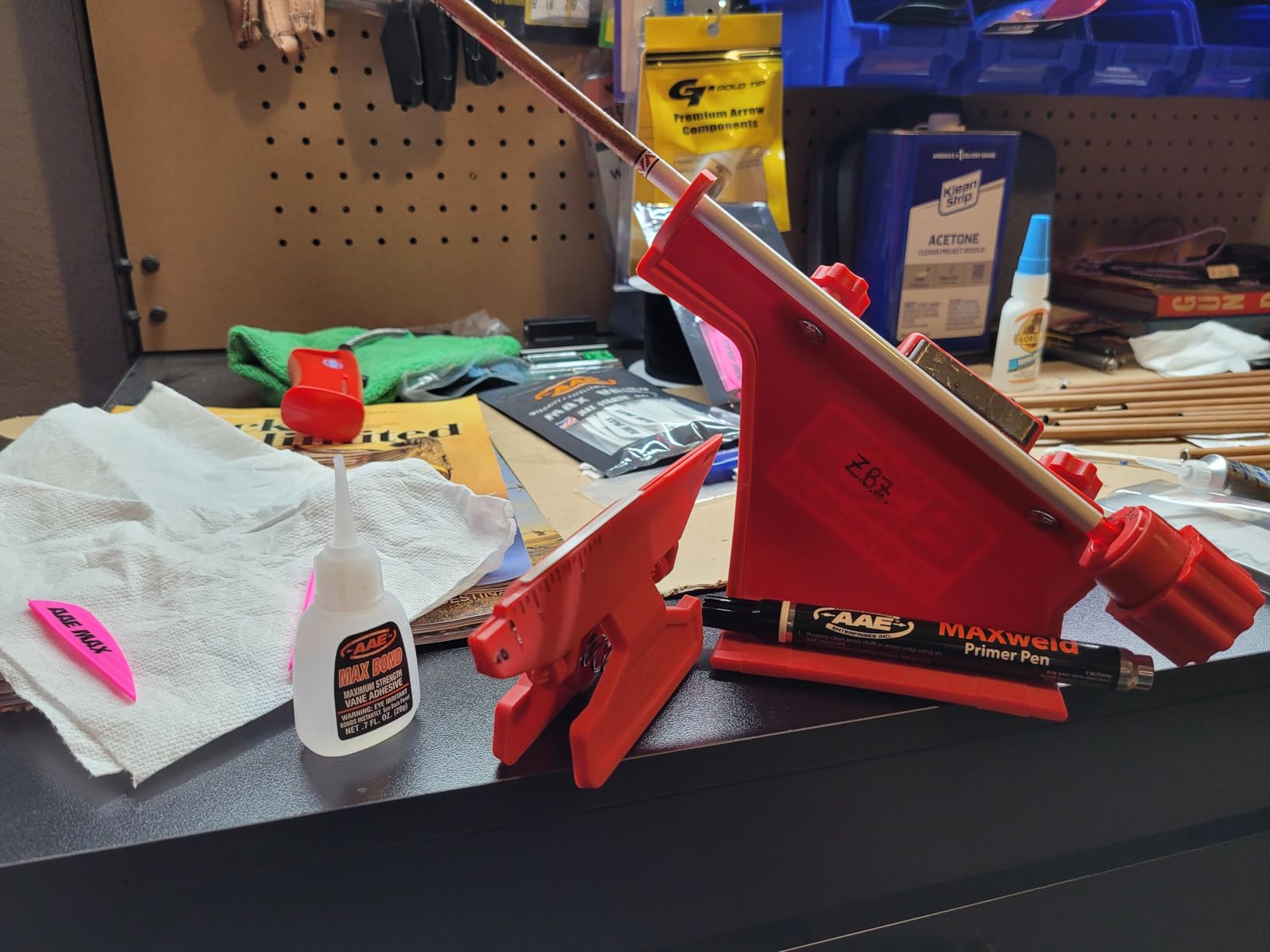 Arizona Archery Enterprises MAX Adhesion KIT Fletching Glue, Primer Pen, Arrow Wipes for Vanes Fletches Application AAE customer photo 1
