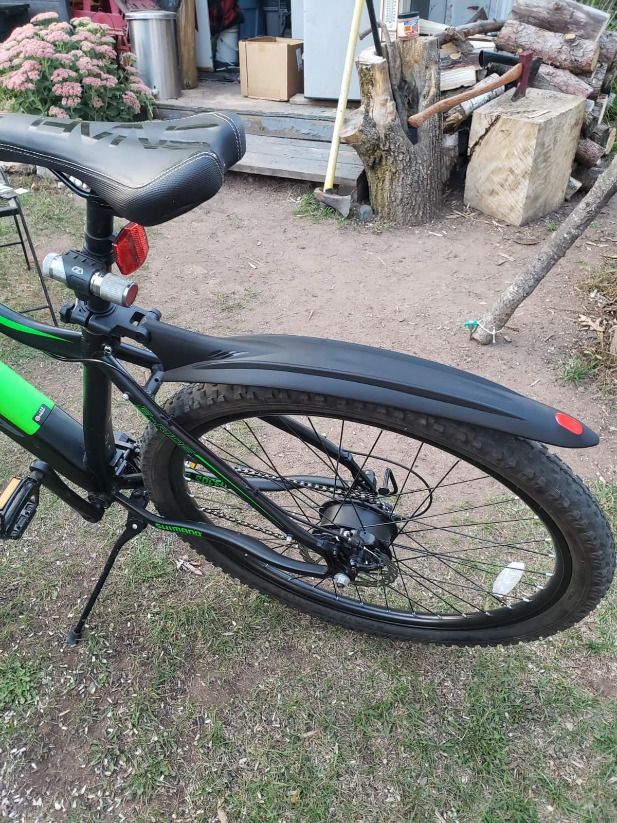 Velmia Fahrrad Schutzblech Set [24-29 Zoll] - Universal Fahrradschutzblech, Mountainbike, MTB Steckschutzblech Zum Schutz VOR Spritzwasser & Schmutz customer photo 1