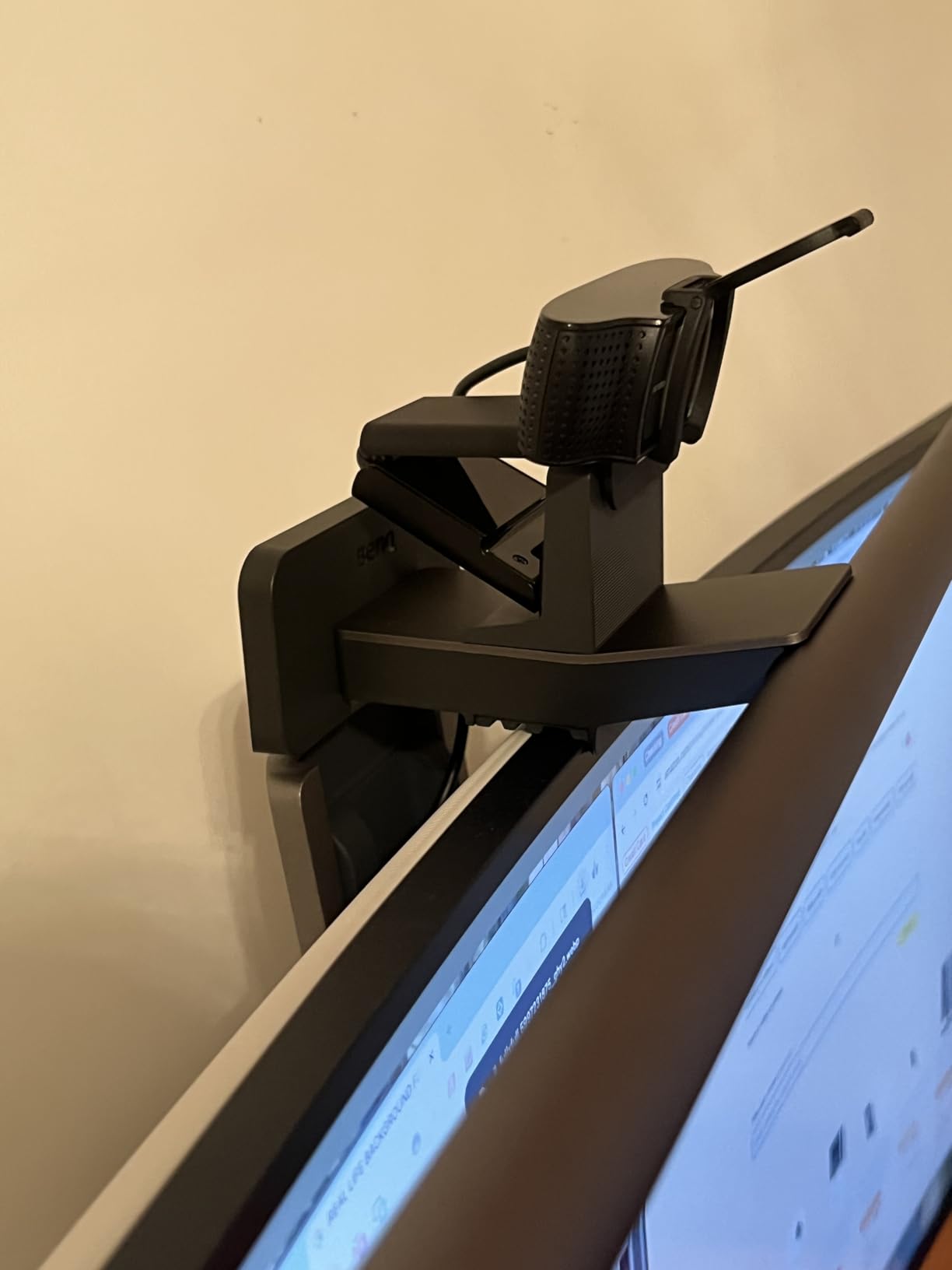 Logitech C920e HD 1080p Mic Enabled Webcam Certified Zoom Microsoft Teams customer photo 2