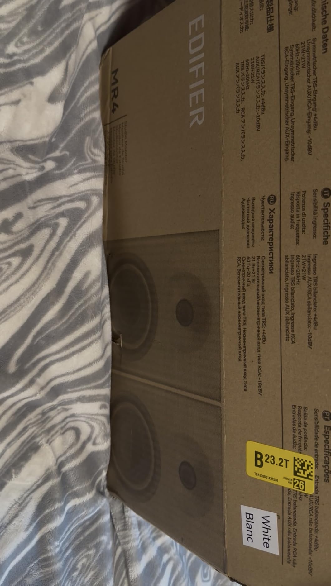 Edifier MR4 Power Studio Monitor Speakers, 4 inch Active Near-Field Speaker customer photo 2