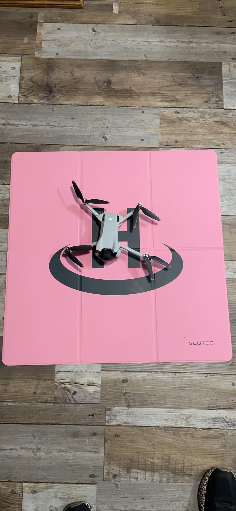 VCUTECH Drone Landing Pad - Weighted 25 inch(65cm) for DJI Mini 3 Pro, Mavic 3, Mavic Air 2/2S, DJI Mini 2, FPV Drone, Avata Fly More Kit Accessories (Pink) customer photo 1