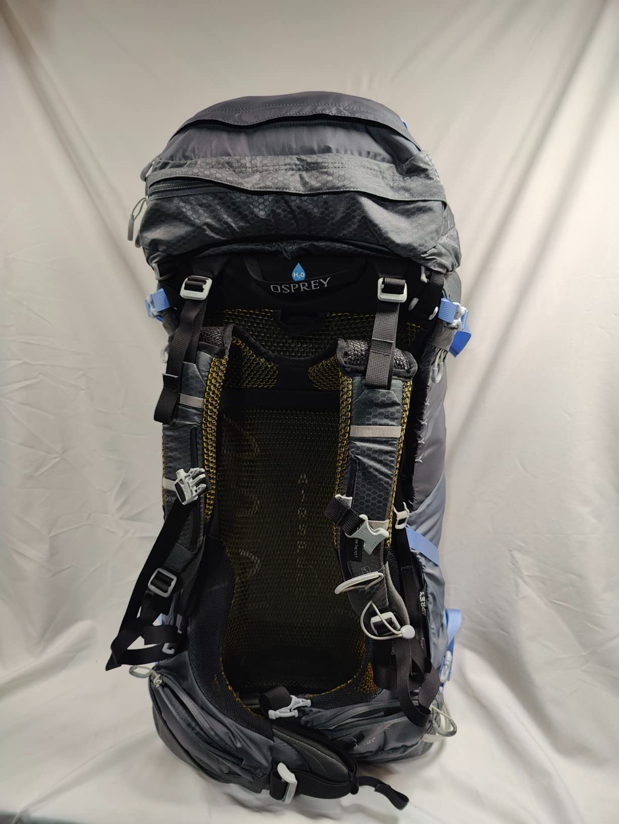 Osprey Aura AG 65L Women's Backpacking Backpack, Red WM-L customer photo 2