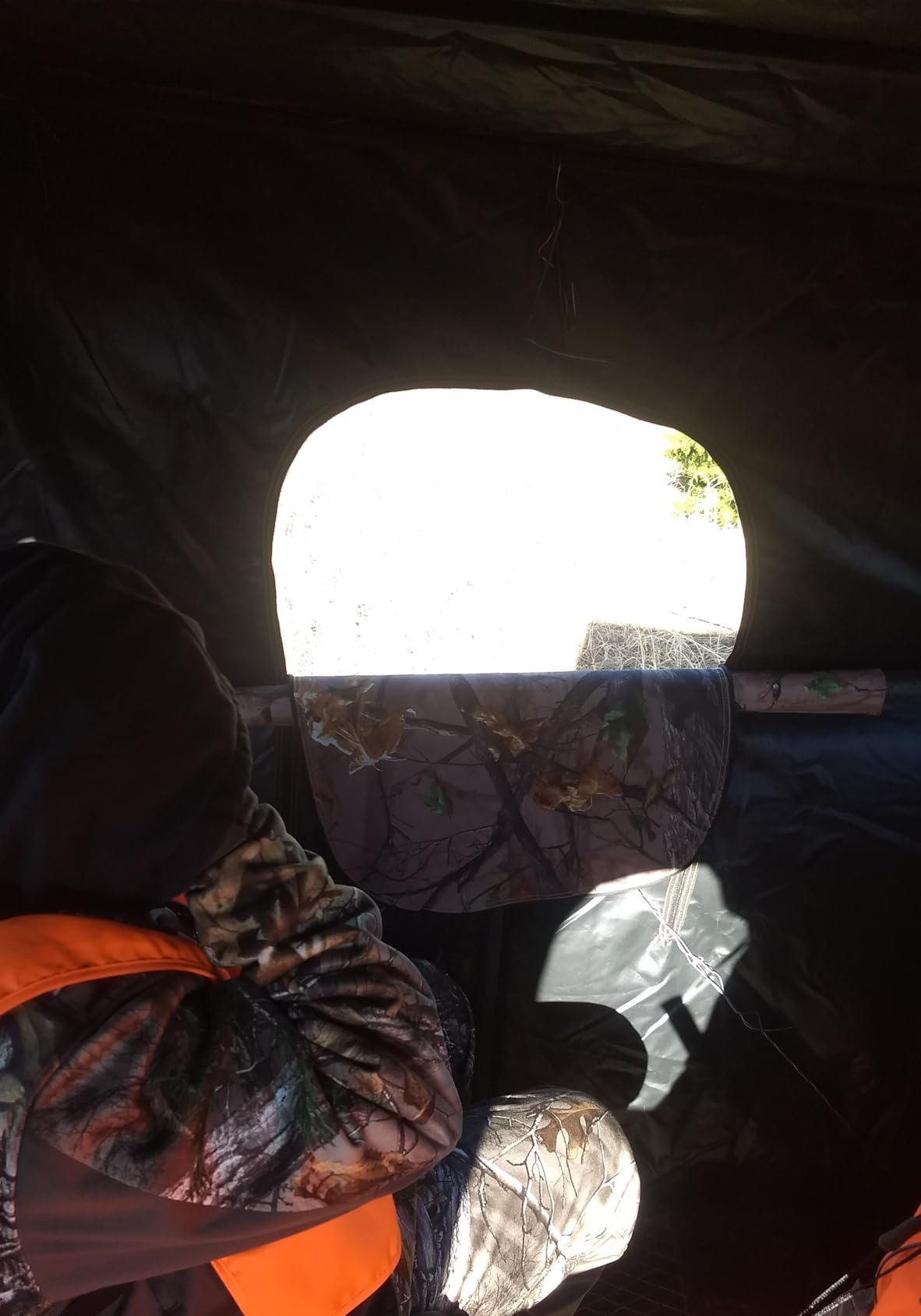 Muddy 12' Quad Pod Ladder Stand with Large 57 x 57 Platform & Hunting Blind customer photo 1