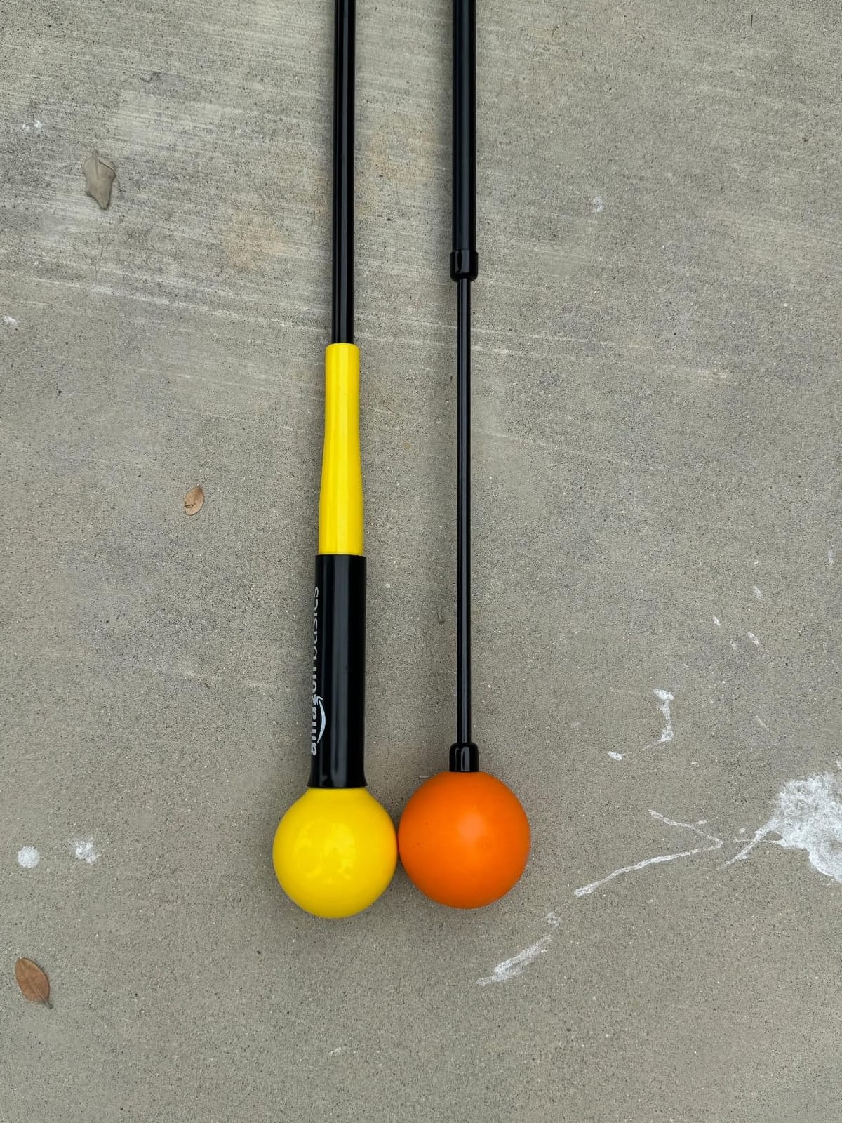 Amazon Basics Golf Swing Trainer Aid and Warm-Up Practice Stick for Grip, Balance, Distance and Power Training customer photo 2