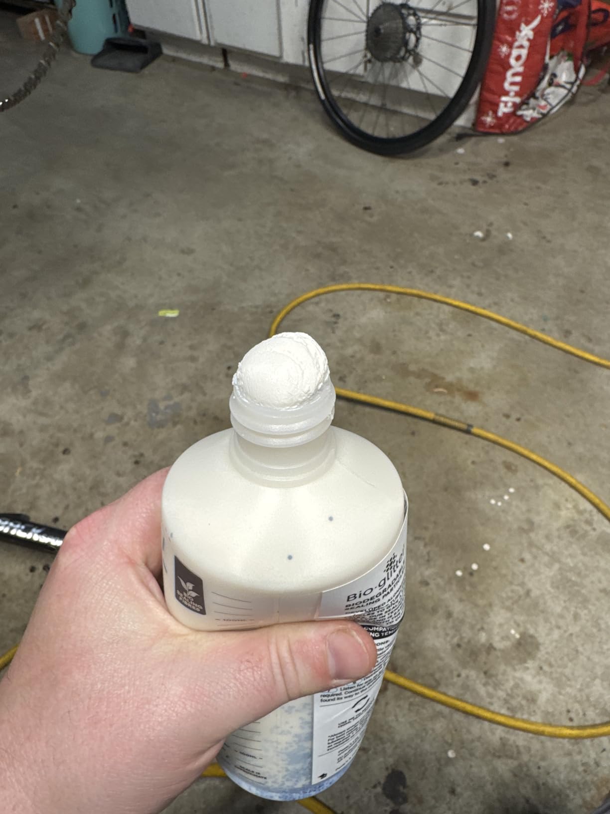 Peaty's Holeshot Biofibre Tubeless Tire Sealant 500mL/16.9 oz. customer photo 2