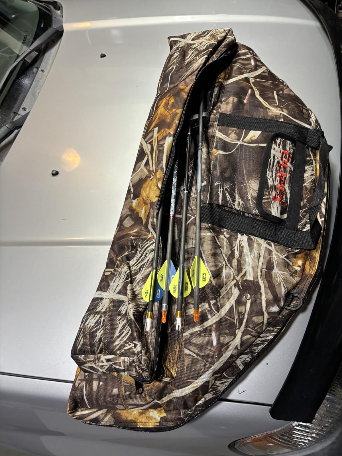 LWANO Compound Bow Case Soft Light-Weight Bow Bag with Arrow Pocket and Backpack Straps customer photo 2