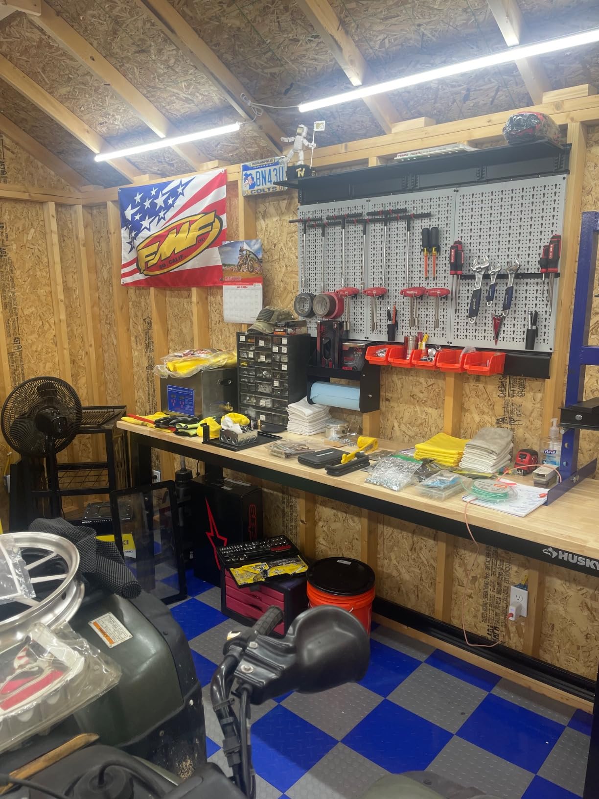 TORACK Metal Pegboard Wall Organizer 24x48 in, Tool Storage Pegboard, Black customer photo 2