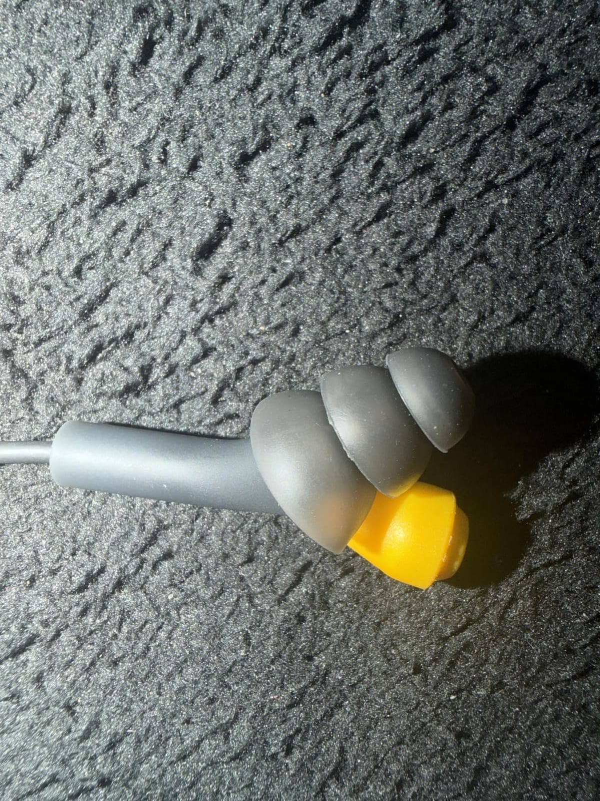 Elgin Ruckus Wireless Bluetooth Earplug Headphones, Noise Canceling Mic customer photo 2
