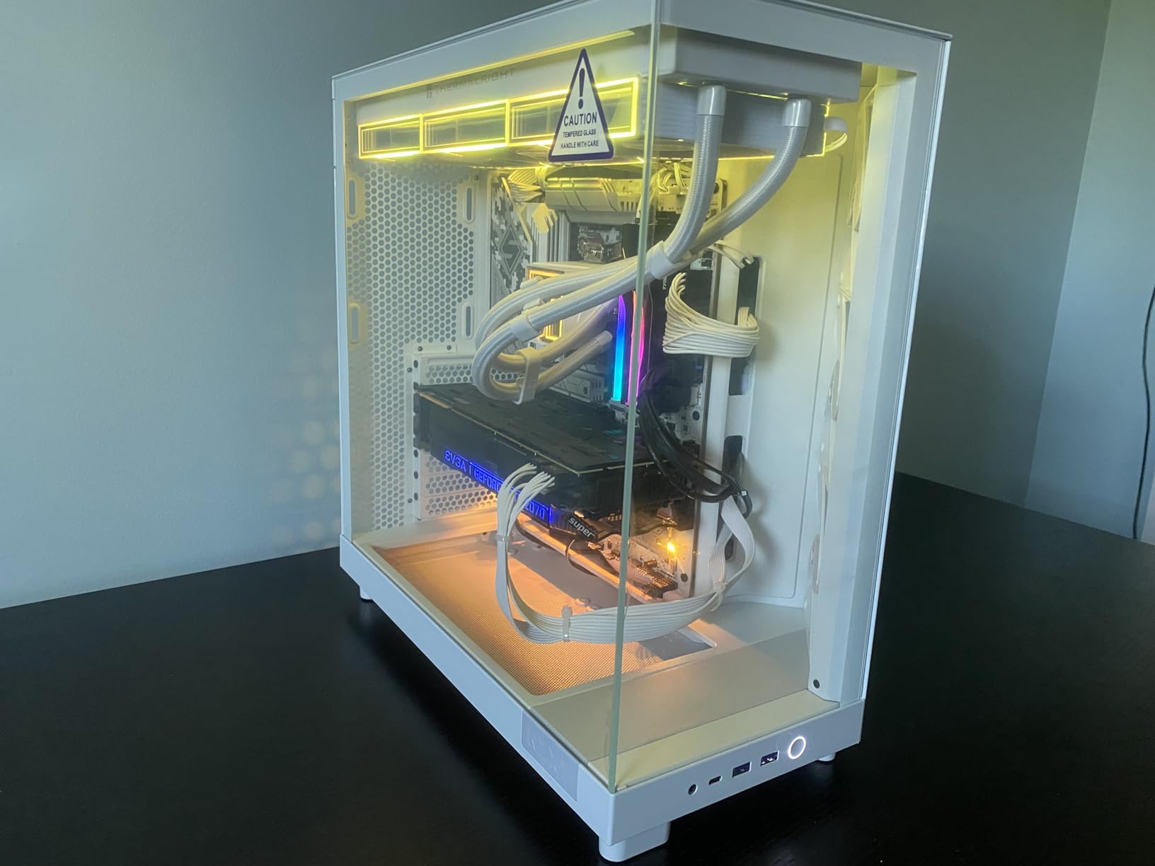 NZXT H6 Flow | CC-H61FW-01 | Compact Dual-Chamber Mid-Tower Airflow Case | Panoramic Glass Panels | High-Performance Airflow Panels | Includes 3 x 120mm Fans | Cable Management | White customer photo 2