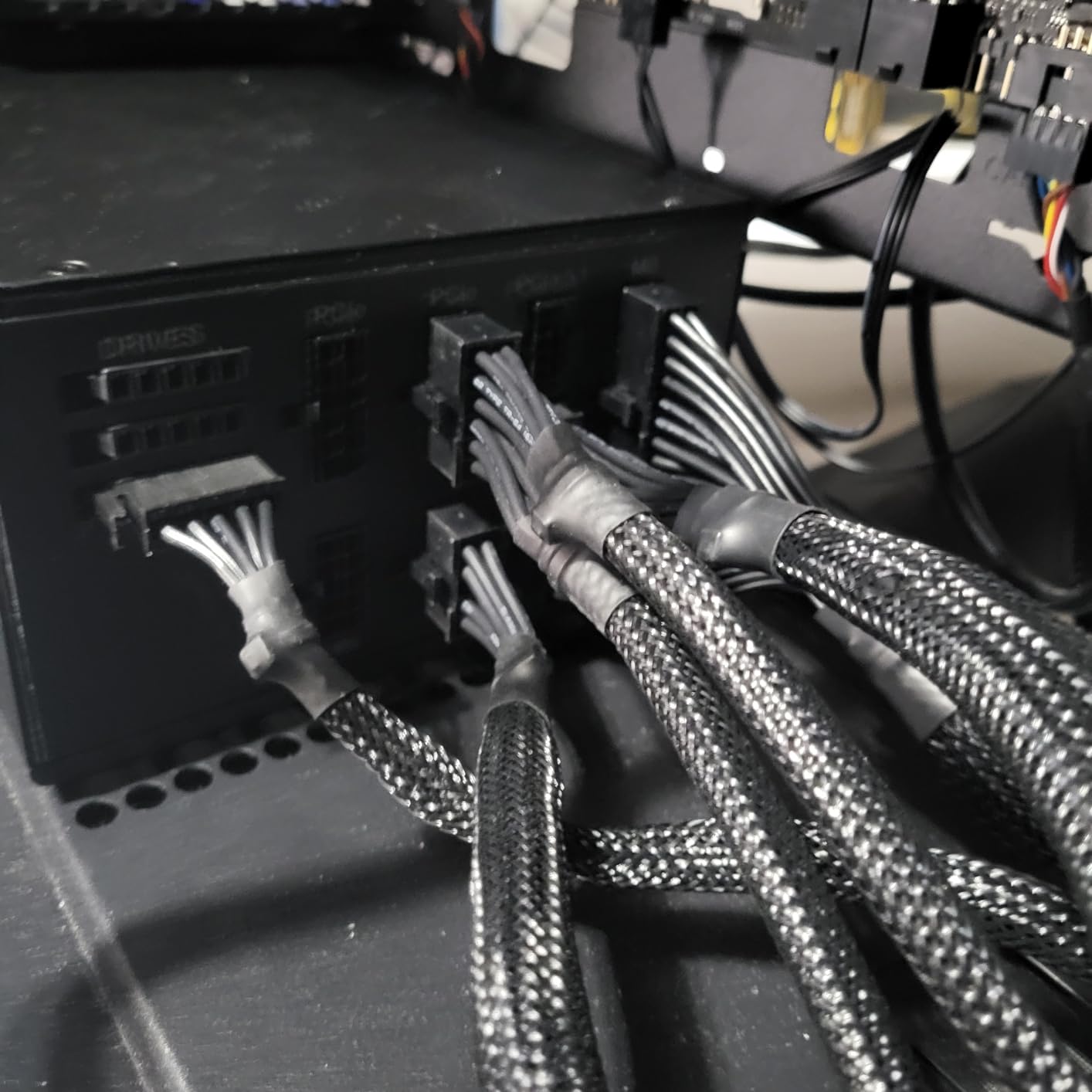 be quiet! Straight Power 12 1500W ATX 3.1 PCIe 5.0 80+ Platinum PSU customer photo 2
