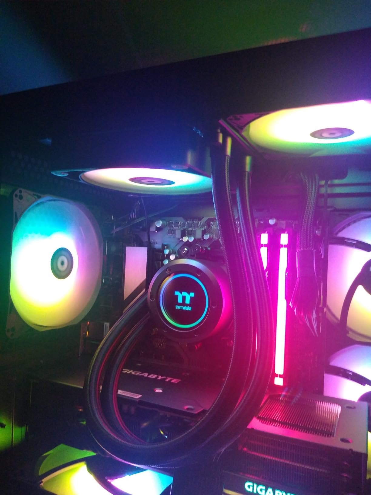 Thermaltake TH120 ARGB Sync V2 CPU Liquid Cooler/AlO Liquid Cooling/Fan 120mm*1/PWM 500~2000 RPM/Mirror Waterblock/MB ARGB Sync Control, CL-W360-PL12SW-A , Black customer photo 2