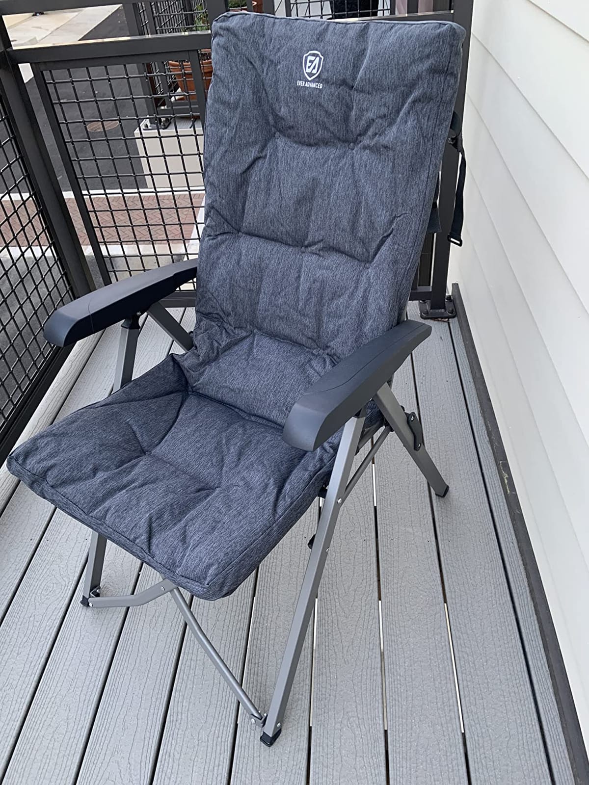 EVER ADVANCED Folding Padded Camping Chair 4 Positon Adjustable Recliner with High Back Support Portable for Adults, 330lbs Weight Capacity, Blue customer photo 1