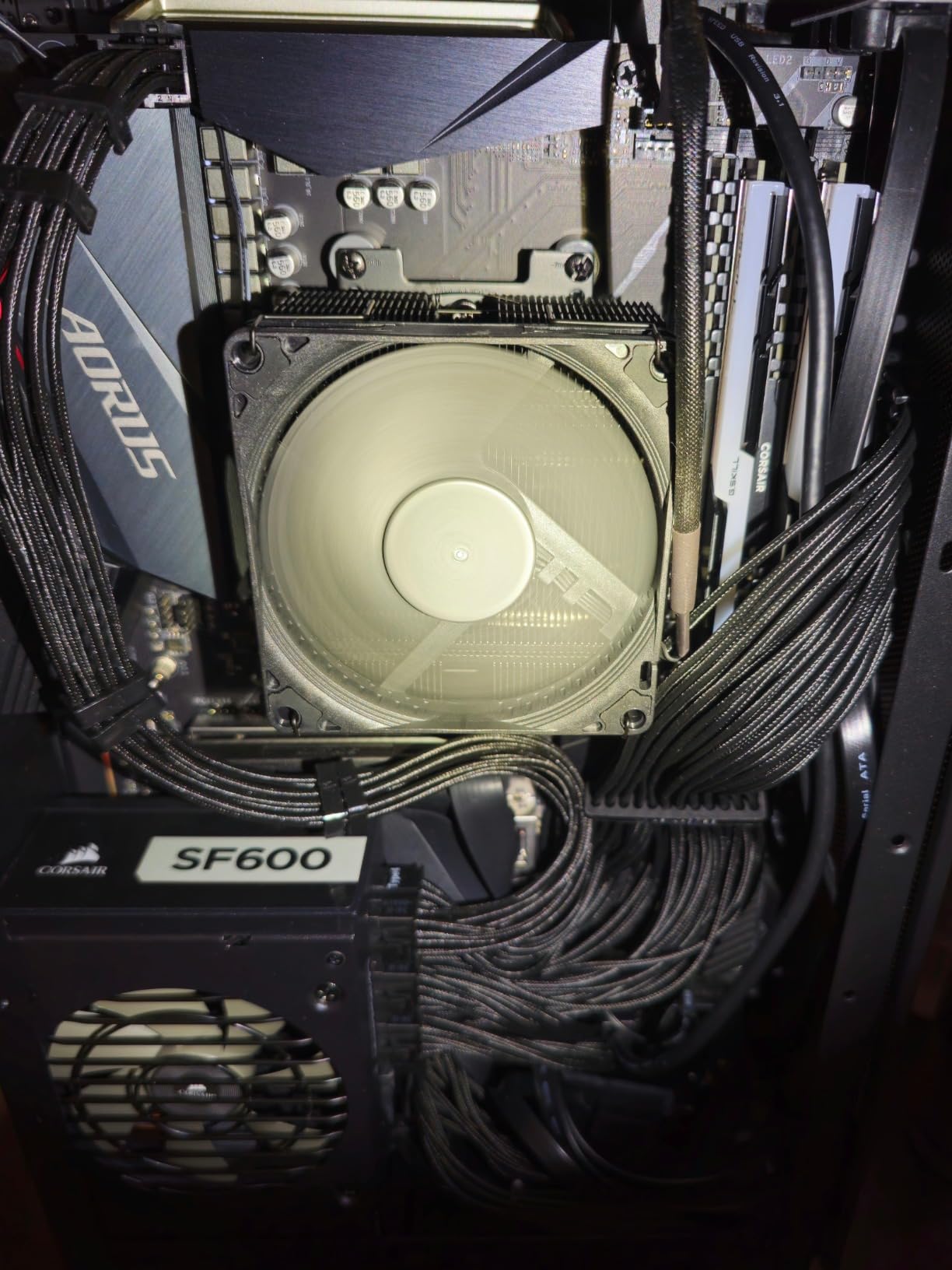 Noctua NH-L9x65 chromax.Black, High-Performance Low-Profile CPU Cooler customer photo 2