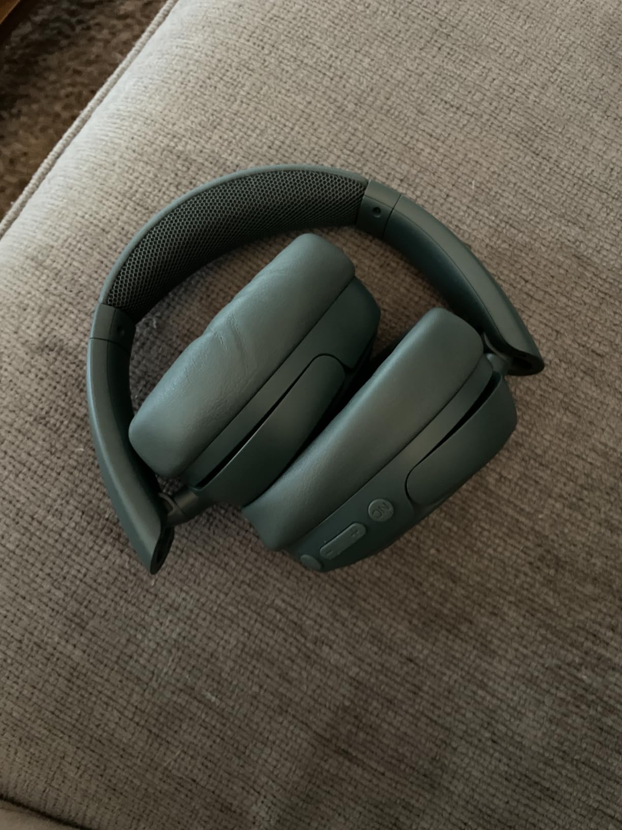 JLab JBuds Lux ANC Wireless Over-Ear Headphones, Cloud White customer photo 1