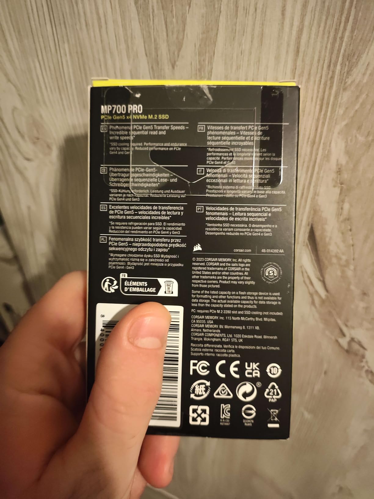 Corsair MP700 PRO 4TB M.2 PCIe Gen5 x4 NVMe 2.0 SSD – M.2 2280 – Up to 12,400MB/sec Sequential Read – High-Density TLC NAND – Black customer photo 1