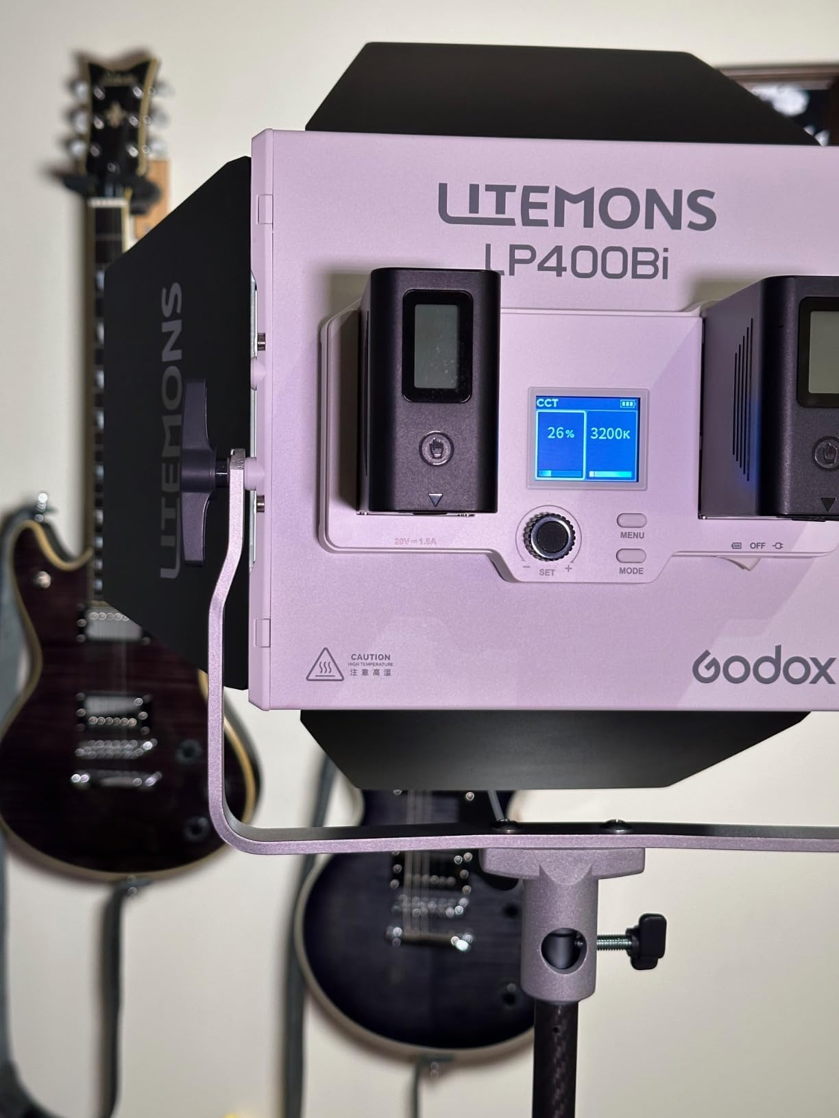 Godox LP400Bi 36W Bi-Color LED Video Panel Light with Barndoor & Carry Bag customer photo 2