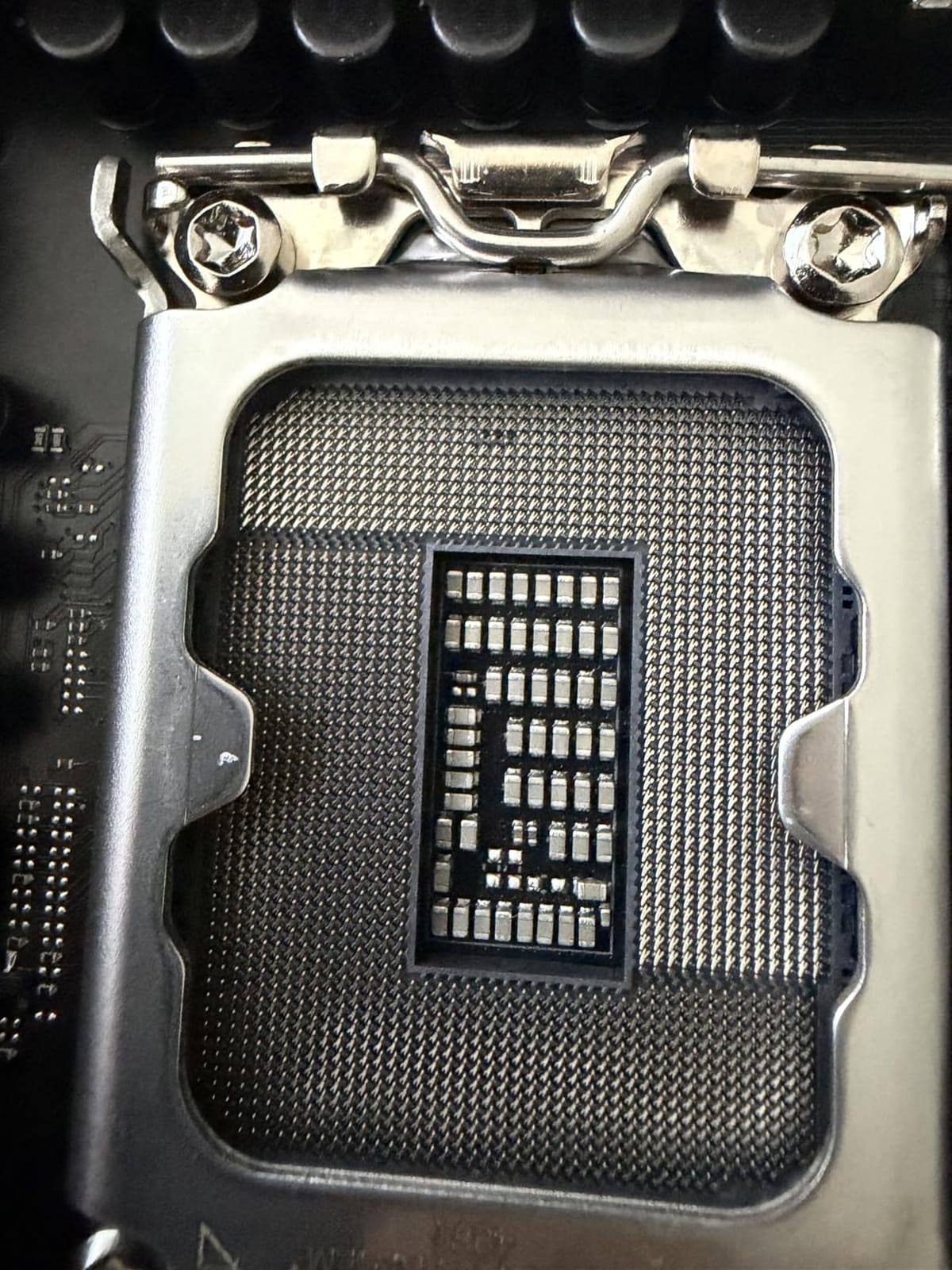 ASUS TUF Gaming Z890-PLUS WiFi Z890 LGA 1851 ATX Motherboard, Intel® Core™ Ultra Series 2 Ready, Advanced AI PC-Ready, 16+1+2+1 Stages, DDR5, PCIe® 5.0, Thunderbolt™ 4 Type-C®, 4X M.2, Wi-Fi 7, 2.5Gb customer photo 2