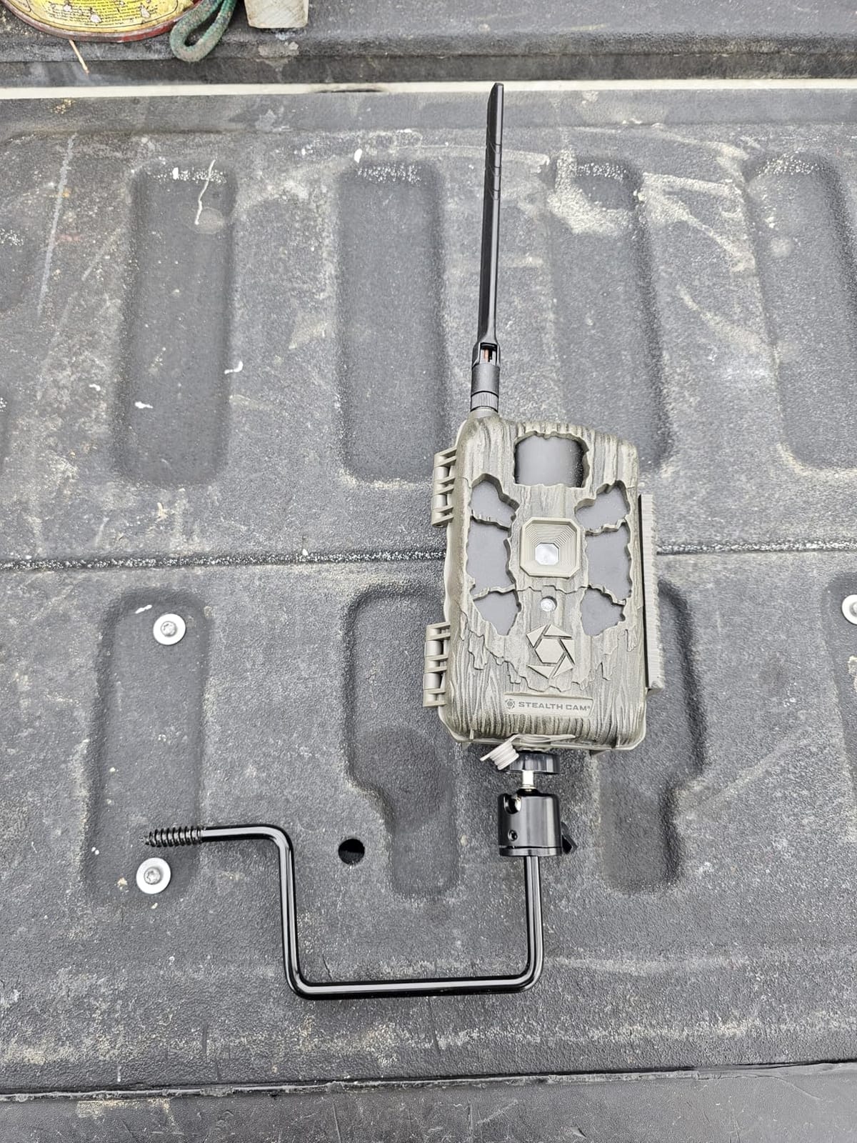 Trail Camera Mount, 4-Pack 360° Tree Bracket, 1/4in Thread, Camo customer photo 1