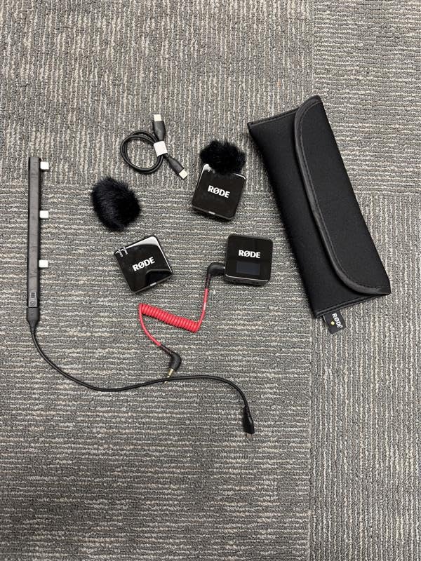 RØDE Wireless GO (Gen 3) (2 TX + 1 RX + Charging Case), 32-Bit Float customer photo 1