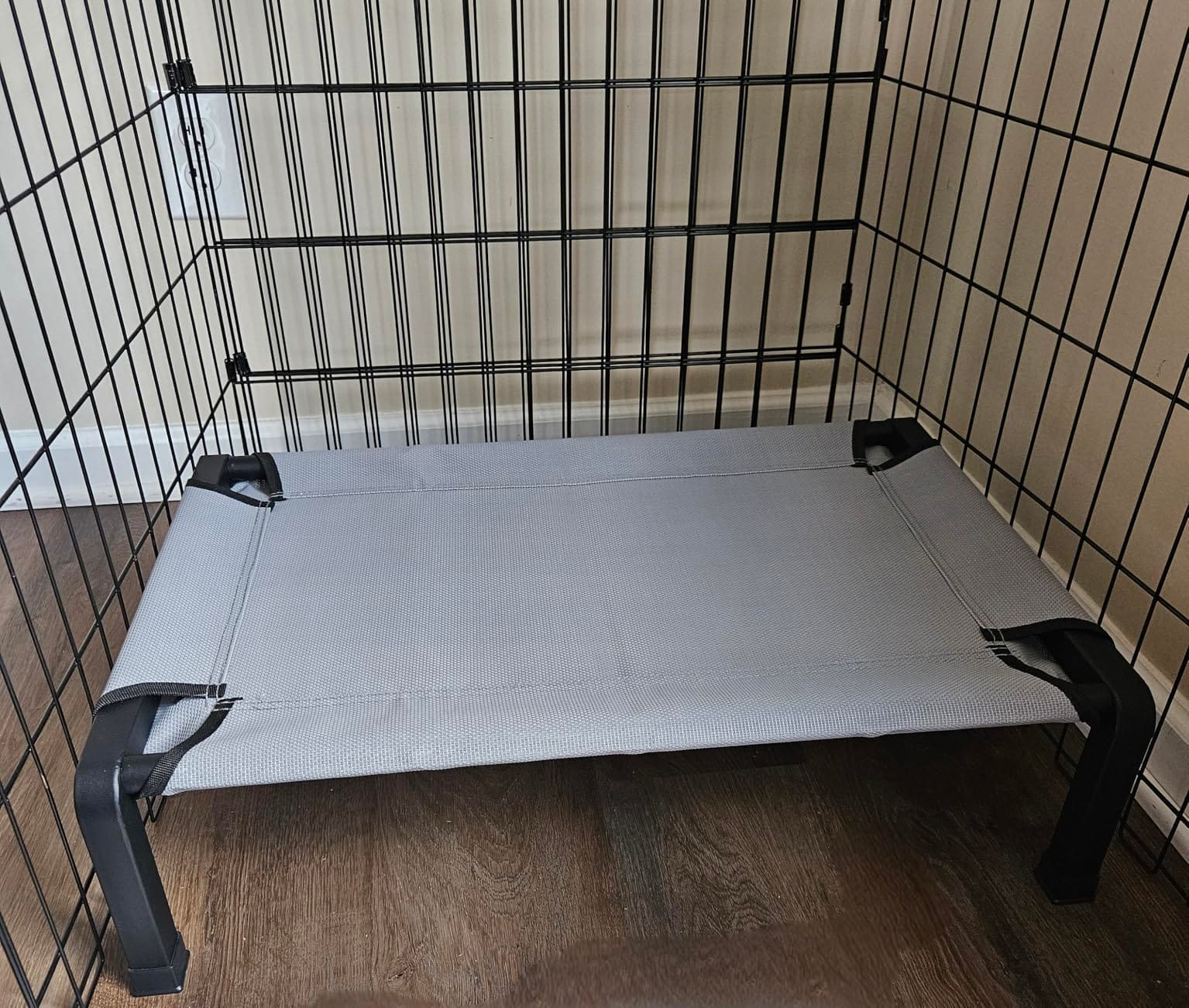 Heeyoo Elevated Dog Bed, Cooling Raised Pet Cot with Chew Proof Mesh Fabric and Steel Frame, Portable Dog Cot Bed with No-Slip Rubber Feet, 26 in customer photo 2