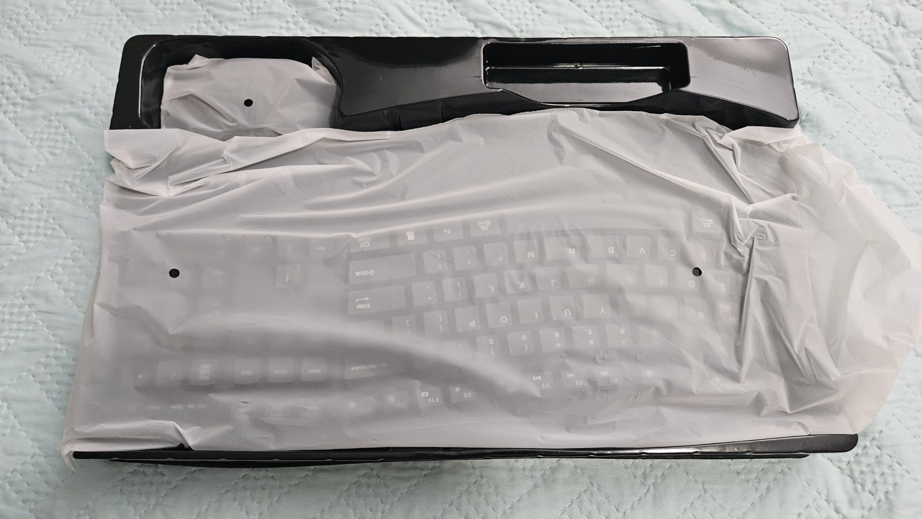 Wireless Keyboard and Mouse Combo, 2.4G Ergonomic Wave Keys(Black) customer photo 2