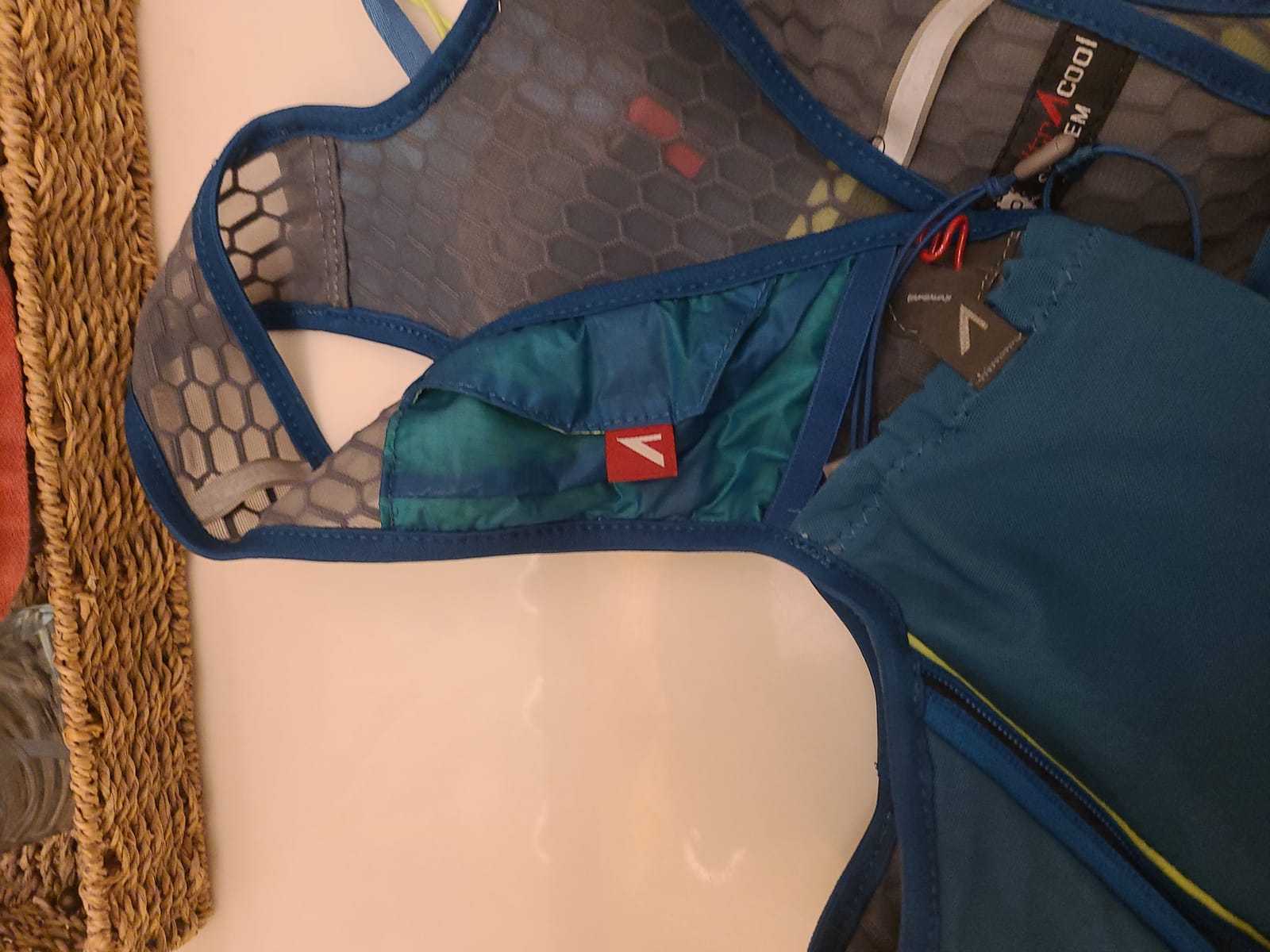 UltrAspire Alpha Unisex Race Vest Hydration Pack - 6 Liter and 9 pockets Running Vest w/Fluid Capacity 2L Reservoir, 2 x 550 mL UltraFlask, and 2 x 500 mL Softflasks (Sold Separately Unless Specified) customer photo 2