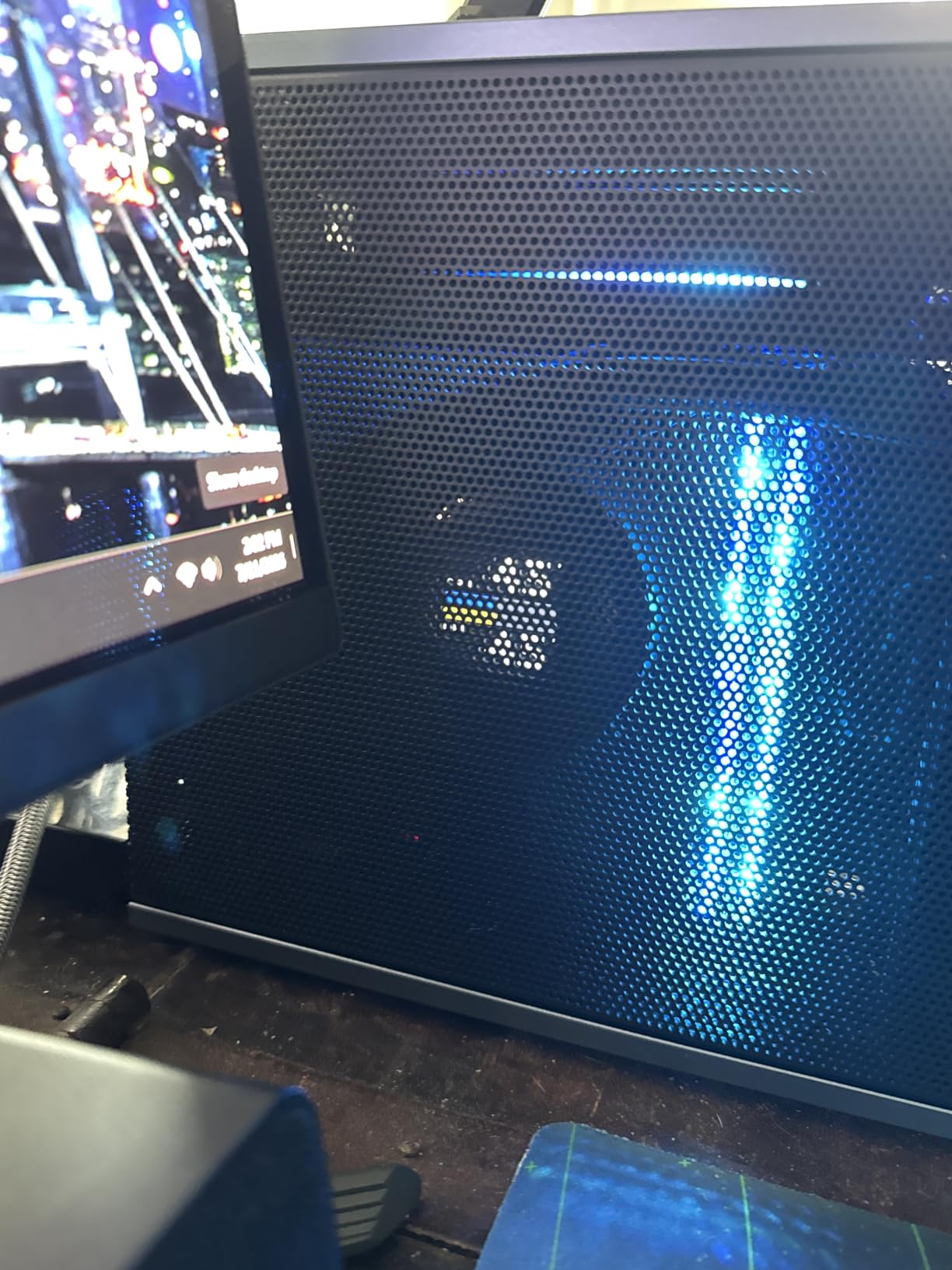 NZXT Kraken Plus 240 RGB - 240mm AIO CPU Cooler, LCD - Black customer photo 2